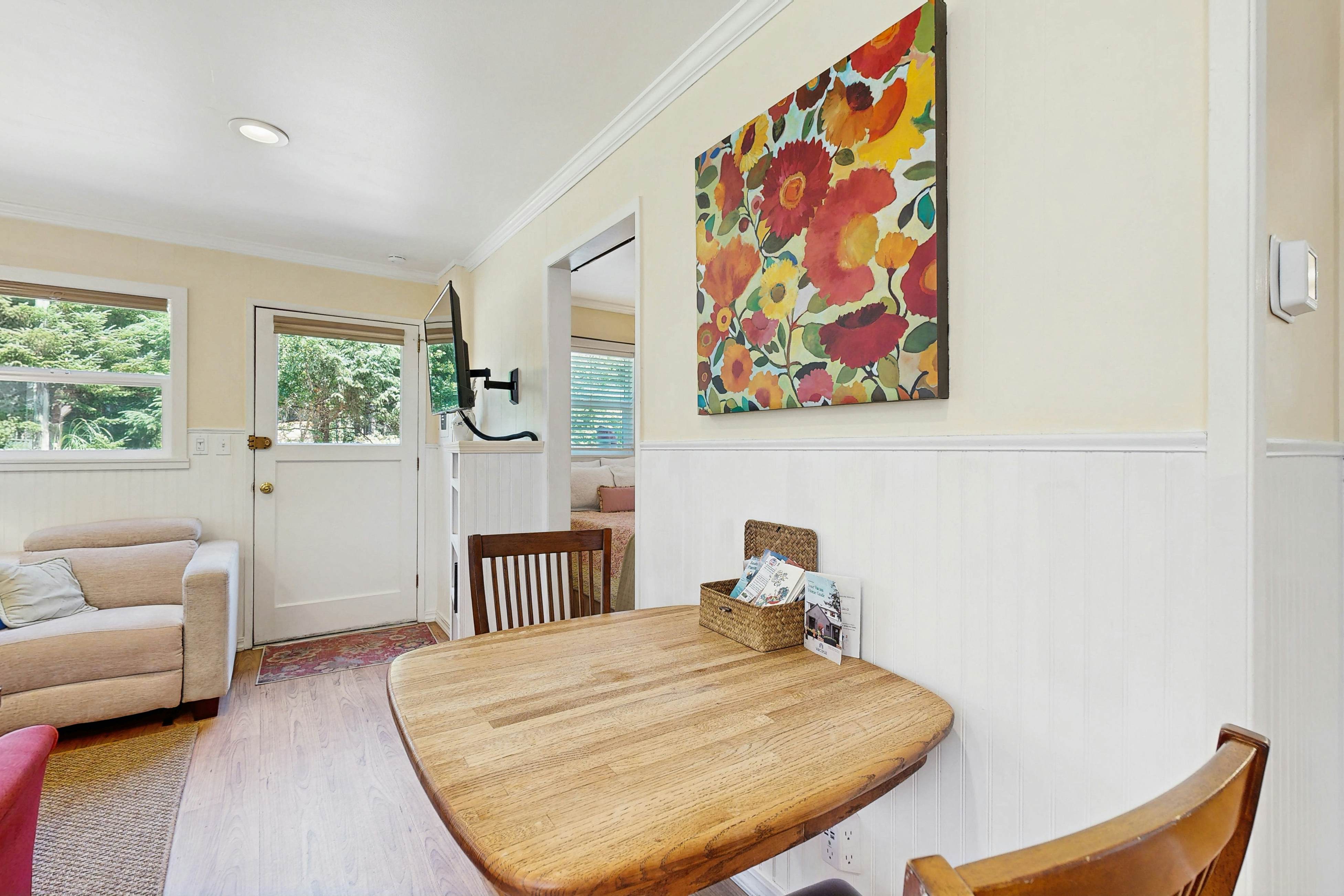 Woodland Cottage by the Sea