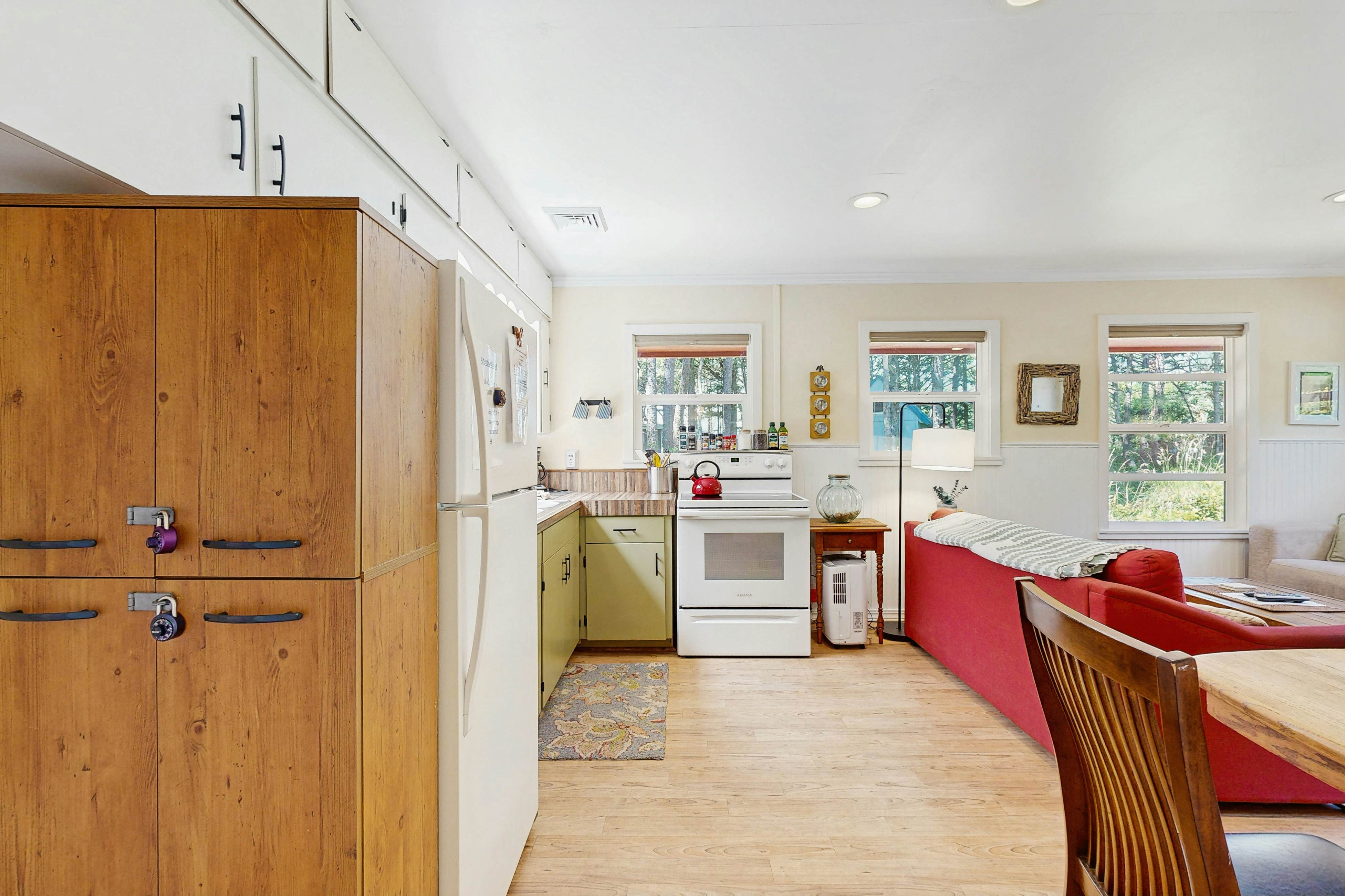 Woodland Cottage by the Sea