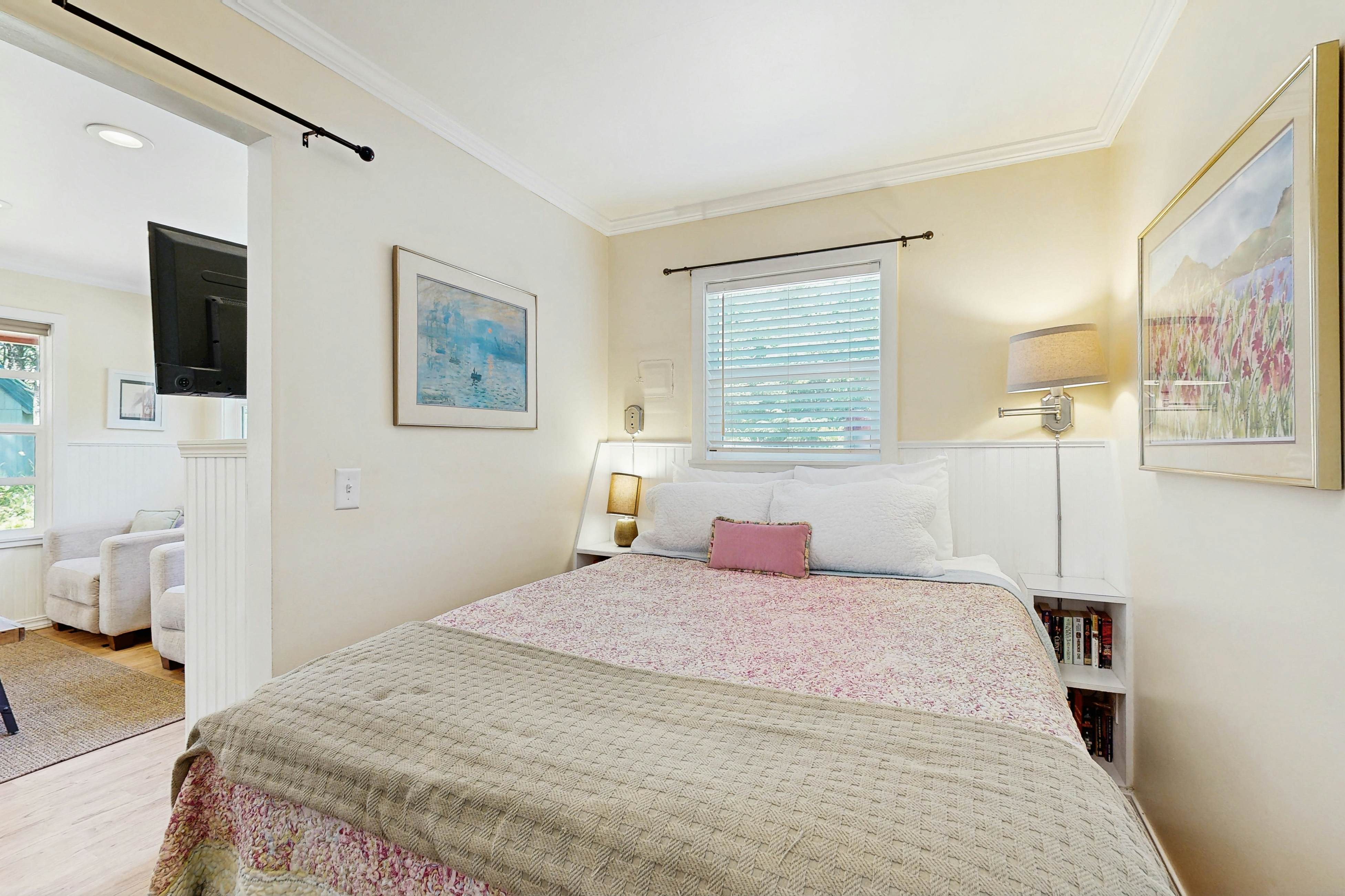 Woodland Cottage by the Sea