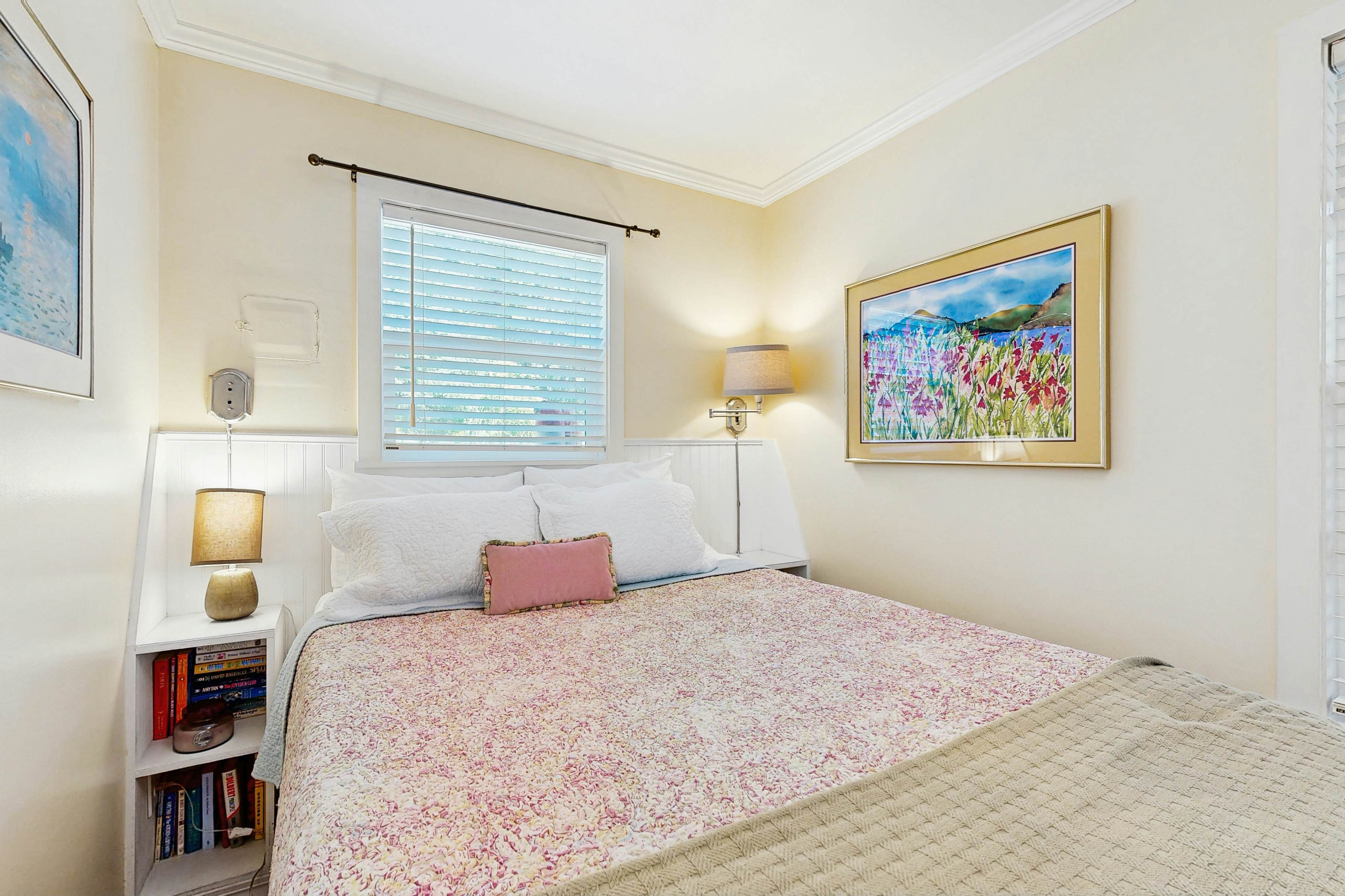 Woodland Cottage by the Sea