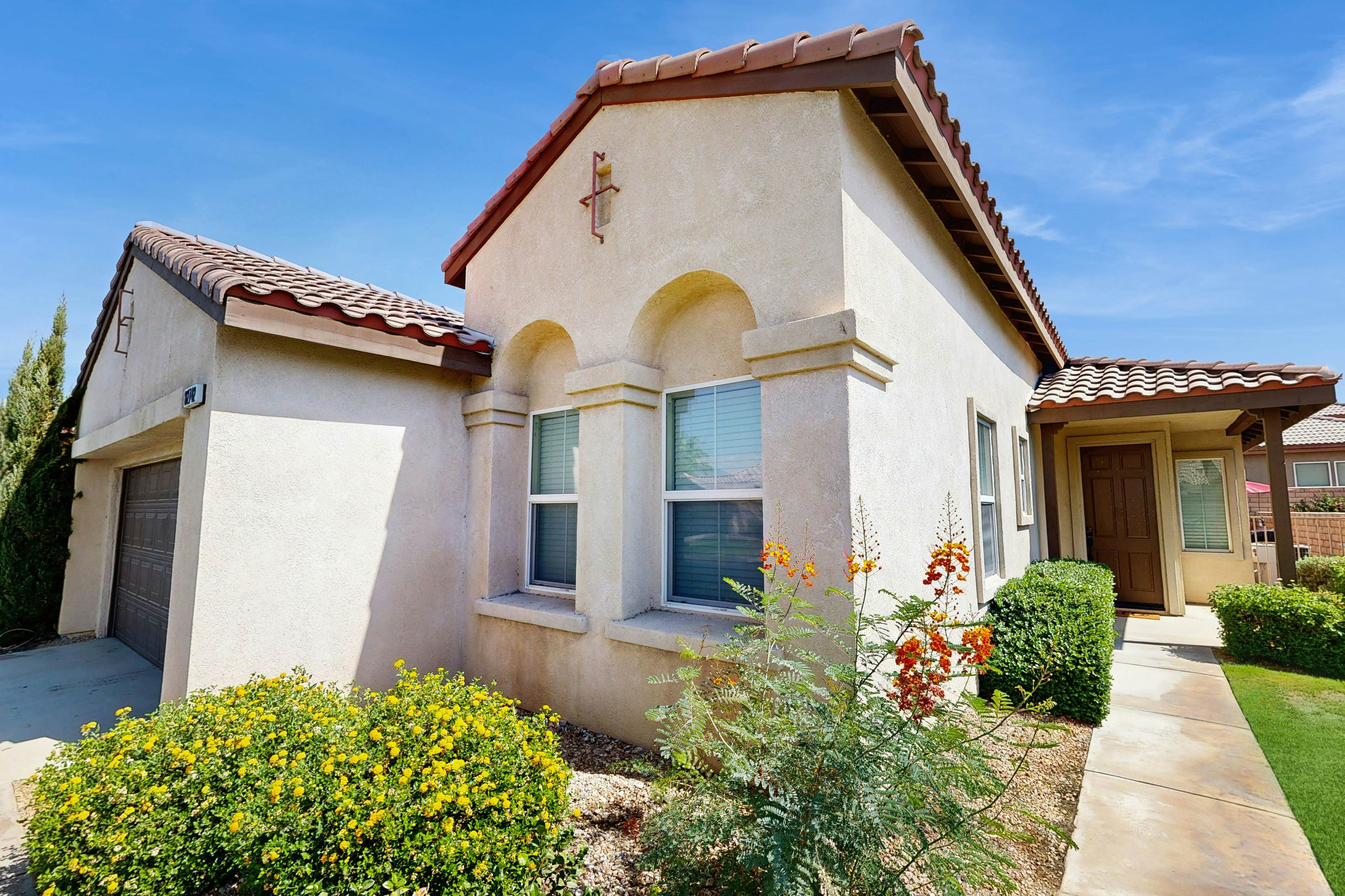 Tranquil Desert Sanctuary 