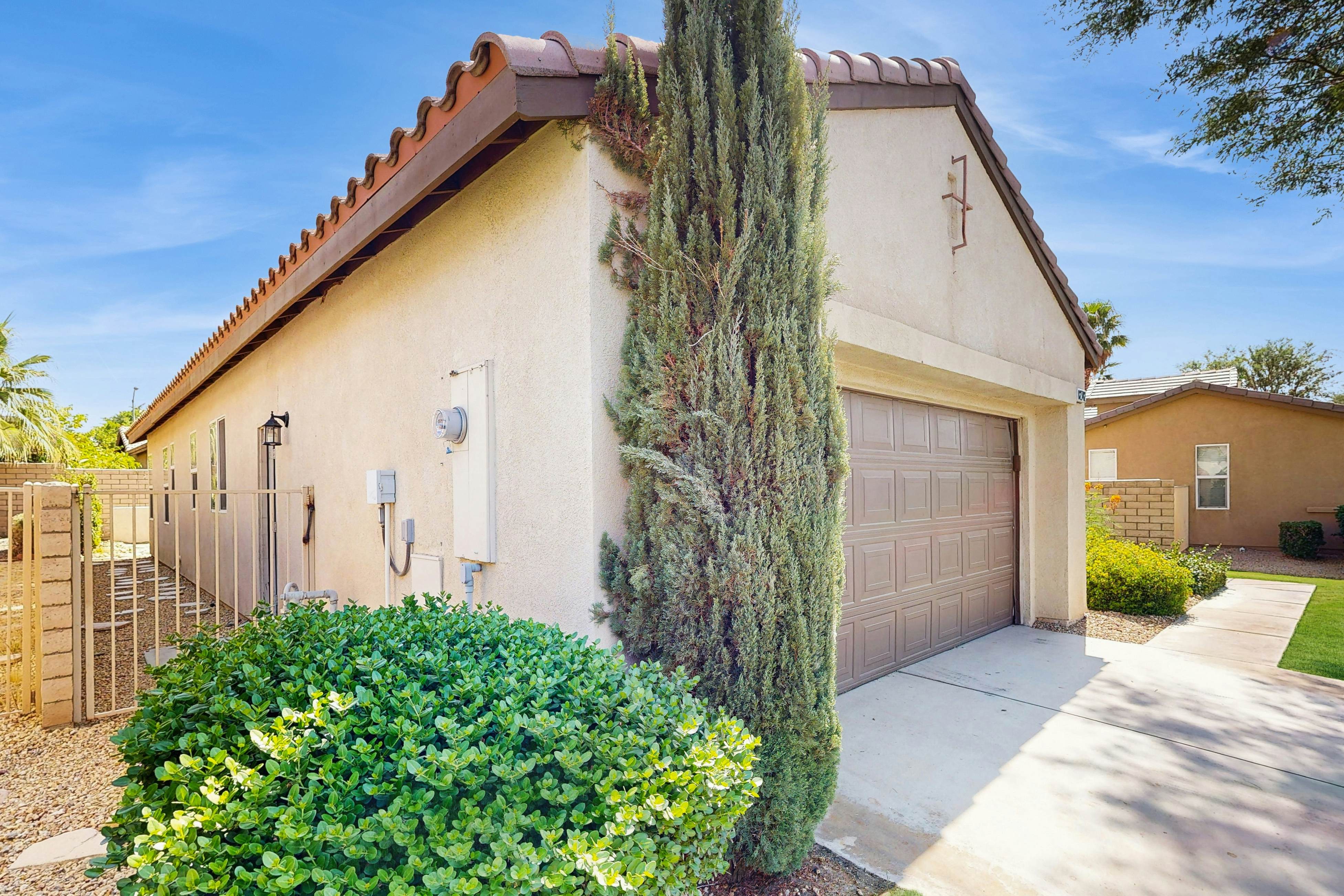 Tranquil Desert Sanctuary 