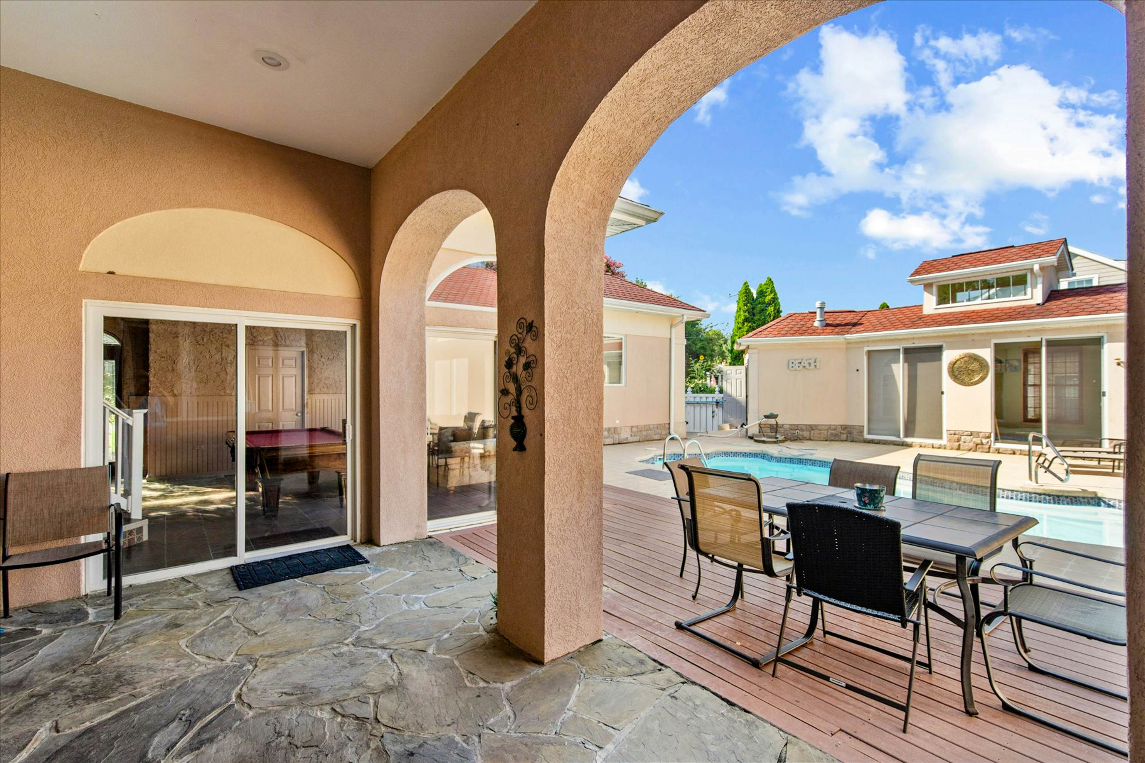 Town of Ocean View - 8 Elliott Ave