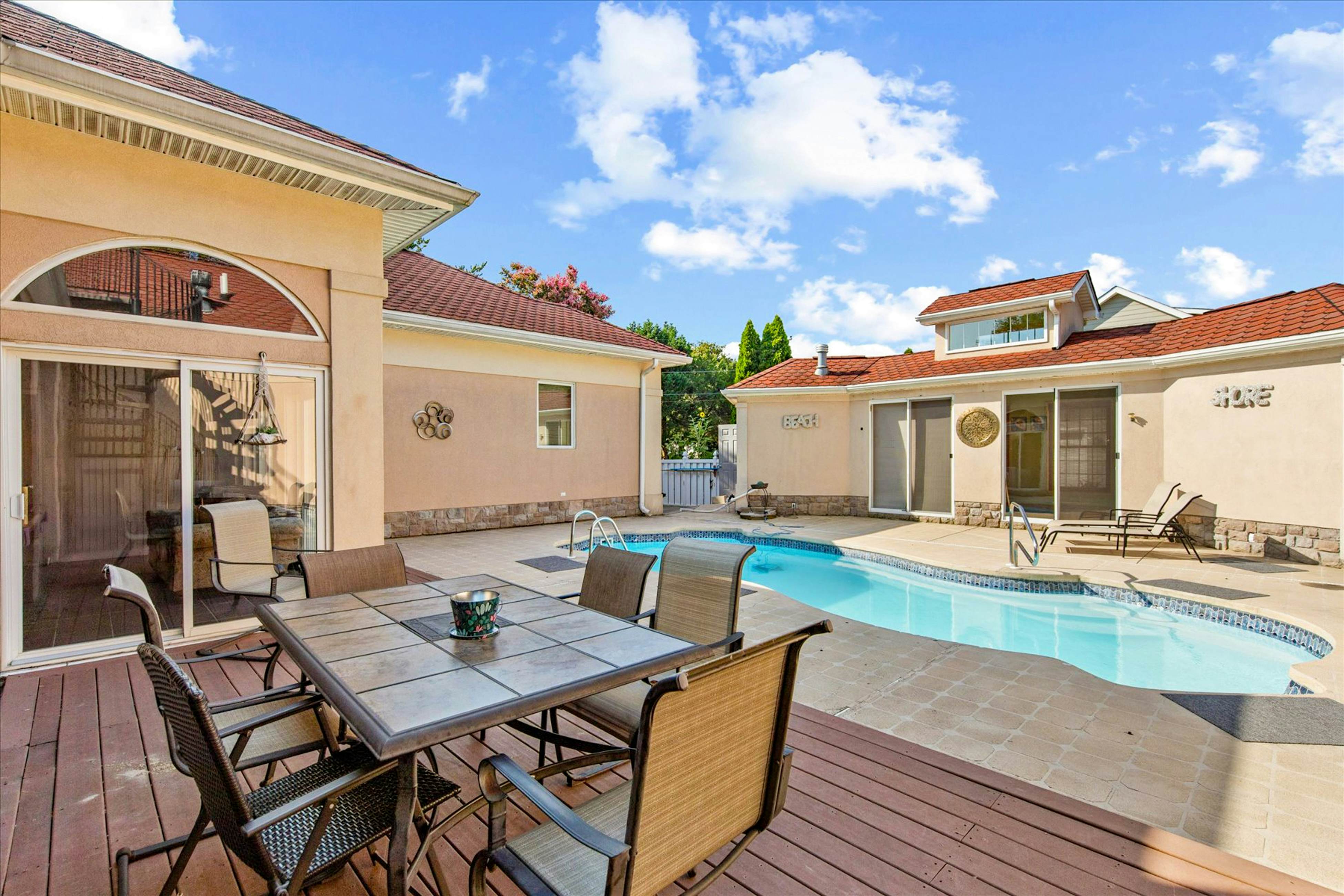 Town of Ocean View - 8 Elliott Ave