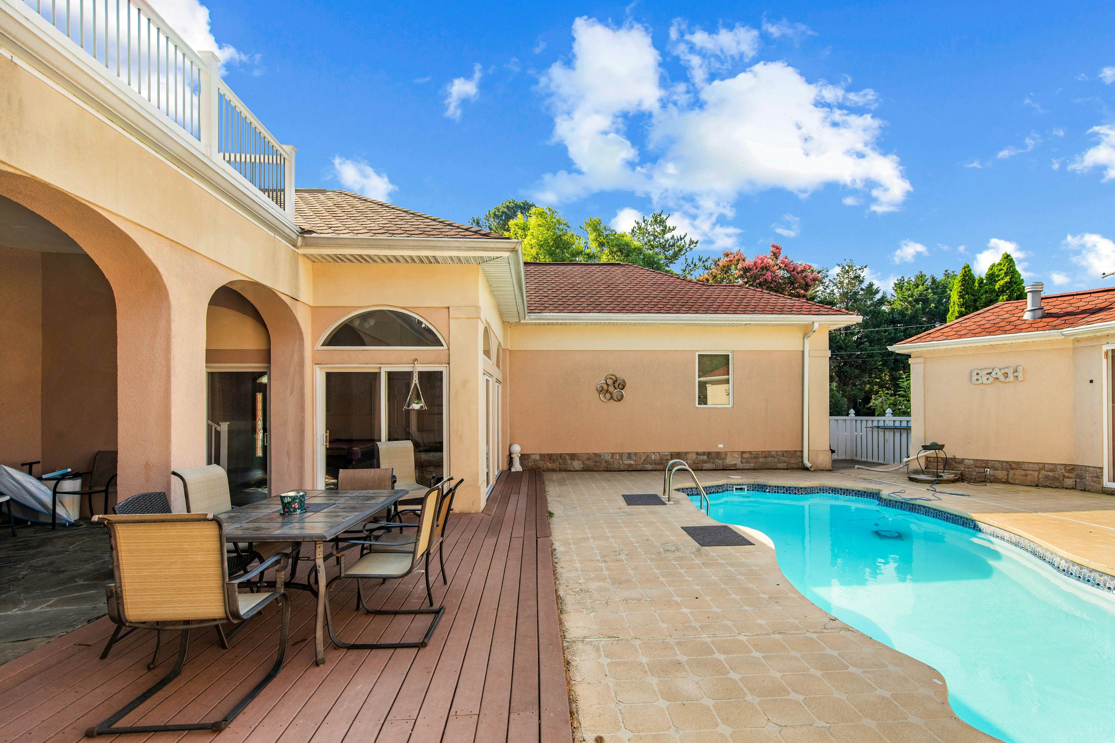 Town of Ocean View - 8 Elliott Ave