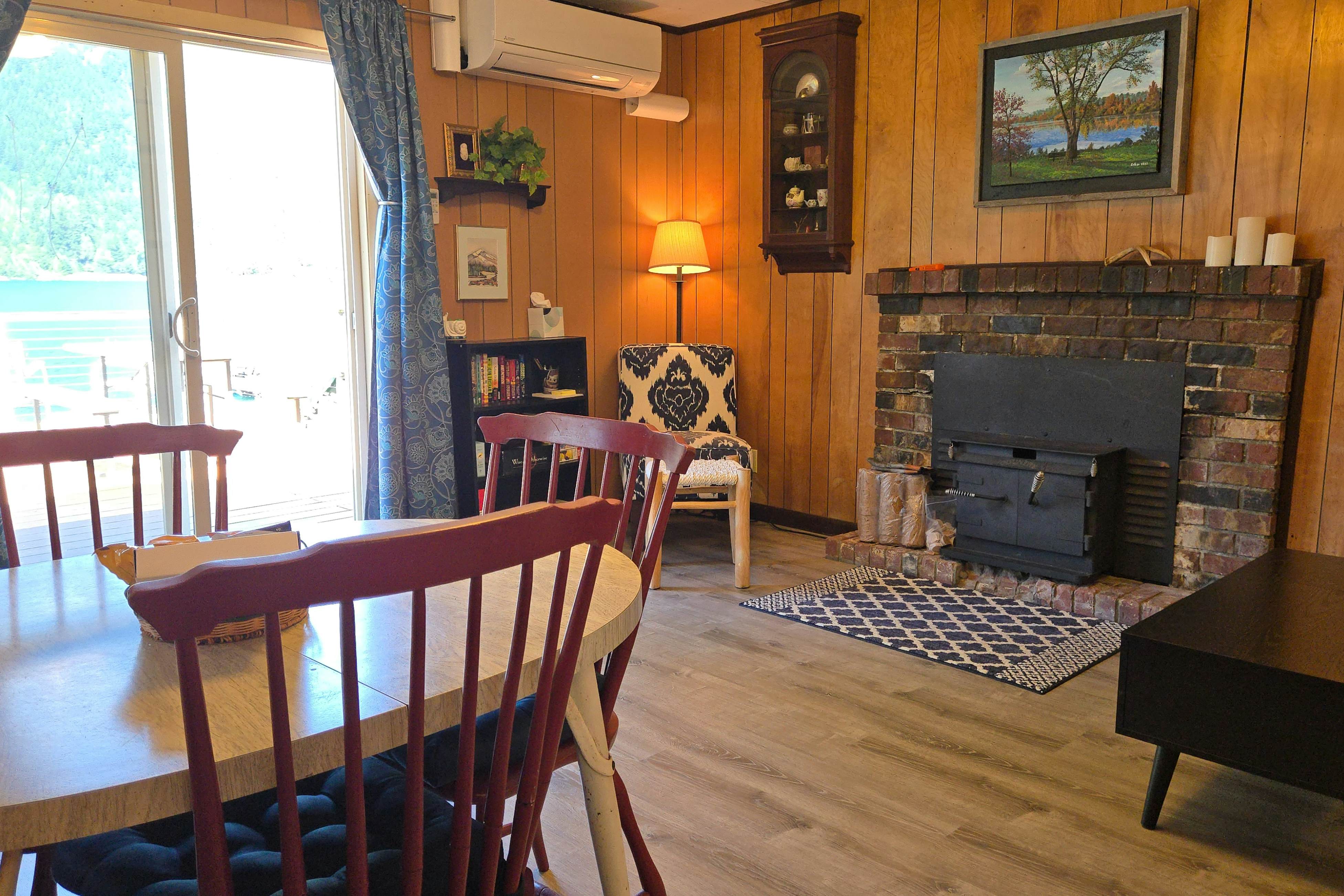 Rustic Pines Retreat