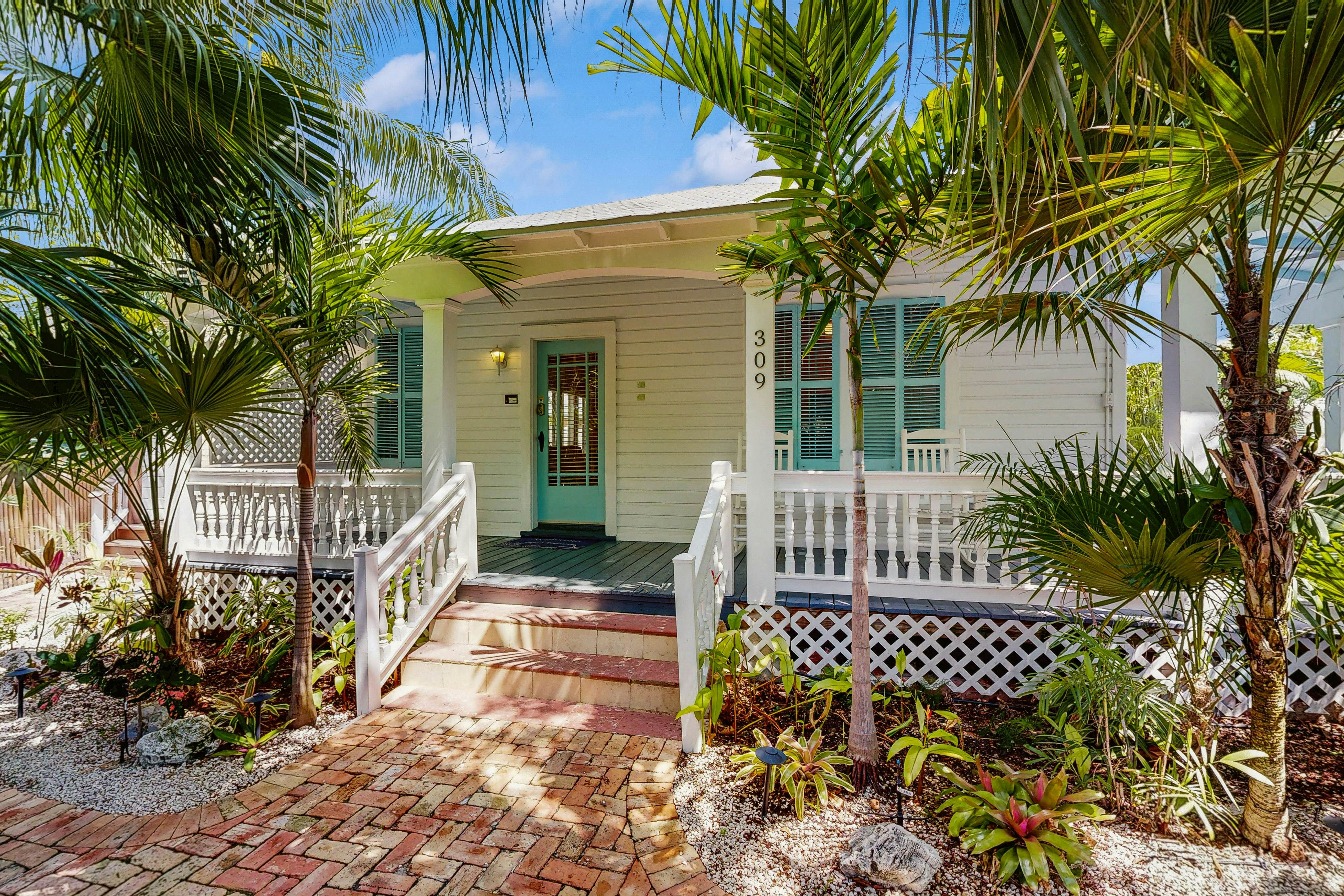 Papa's Hideaway  - Garden of Eden