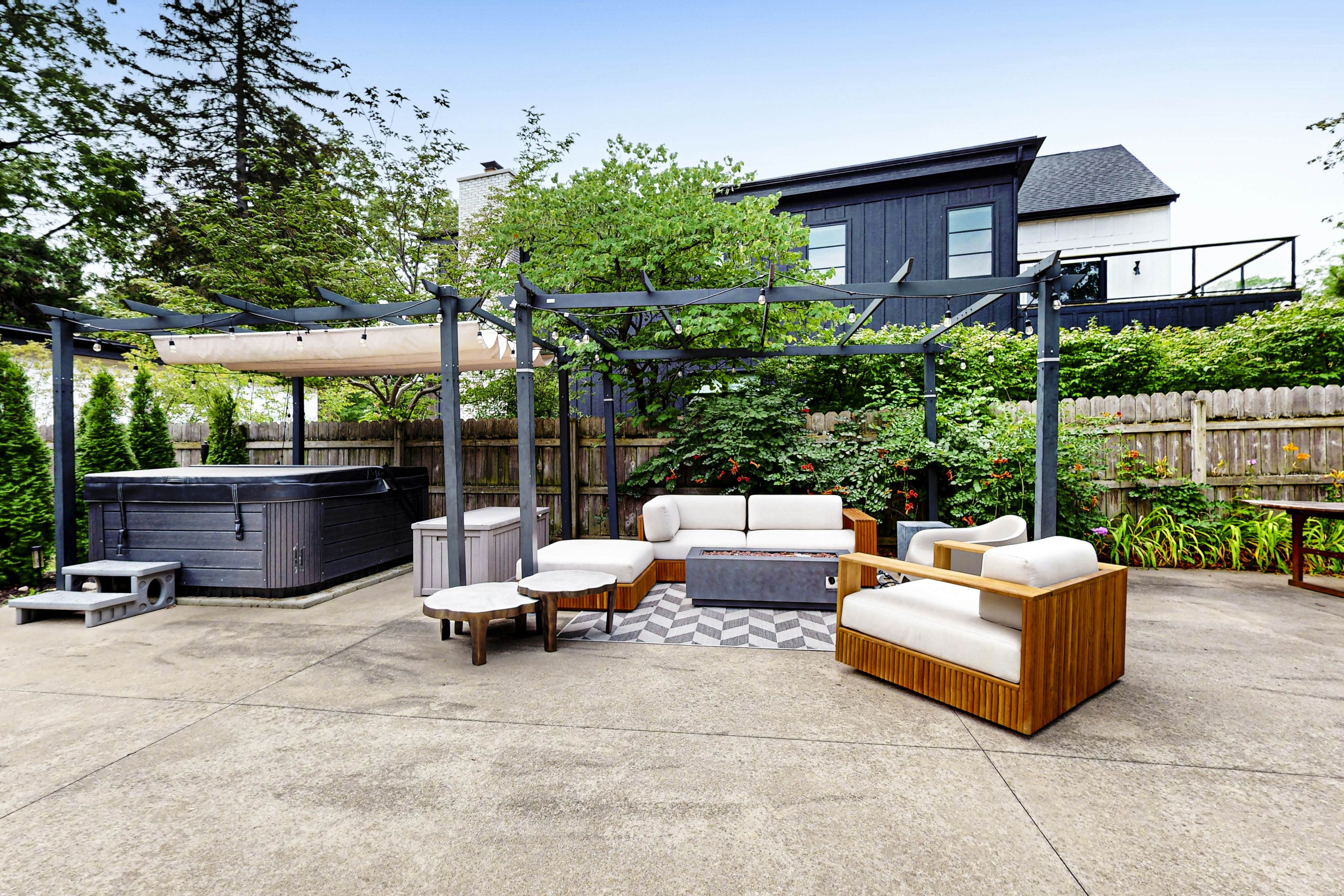 Kalamazoo River Retreat