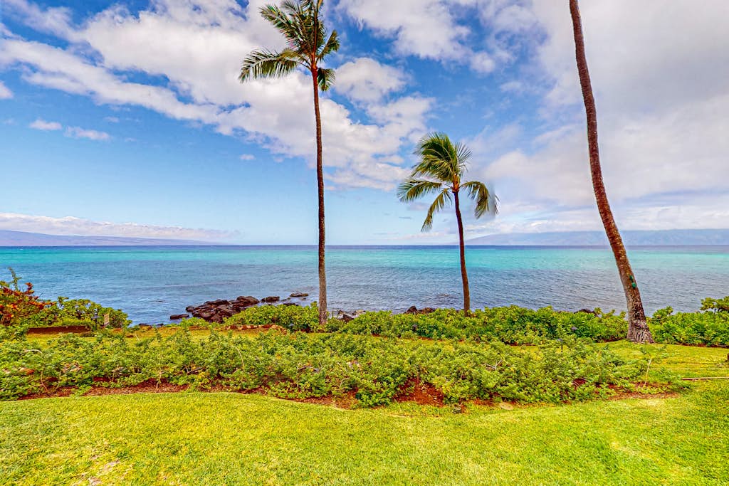 Mahina Surf 118 | 1 Bed Lahaina, HI Condo | Vacasa