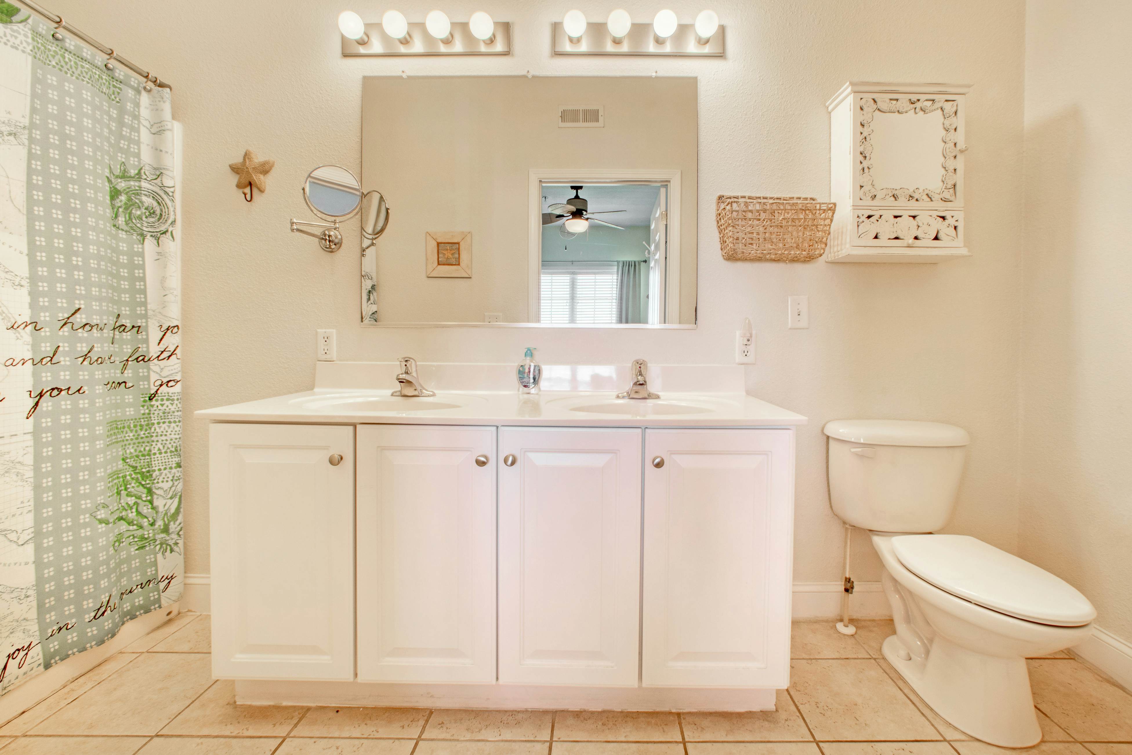 Paradise Penthouse 813 #301DS-H