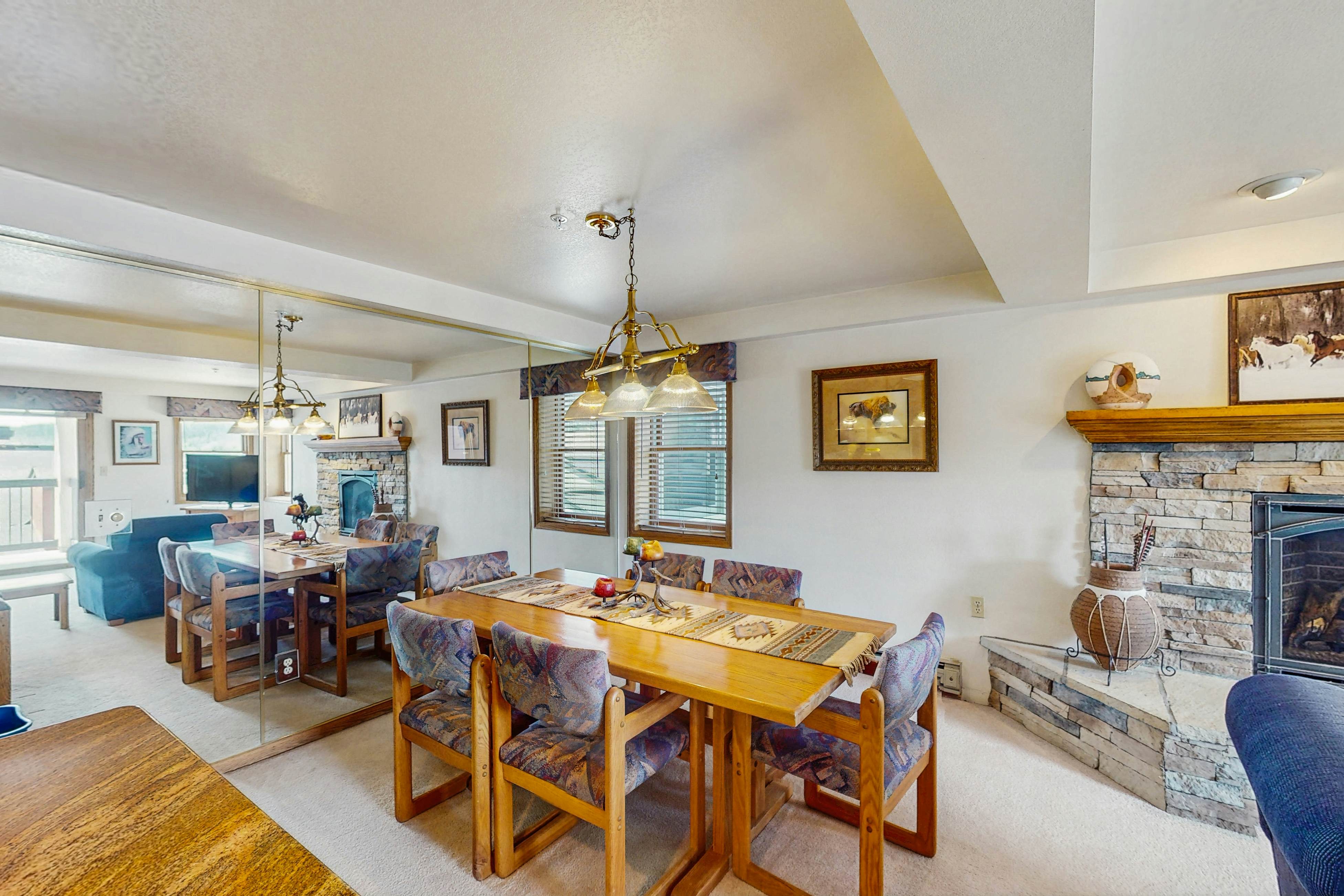 Torian Plum Plaza 304