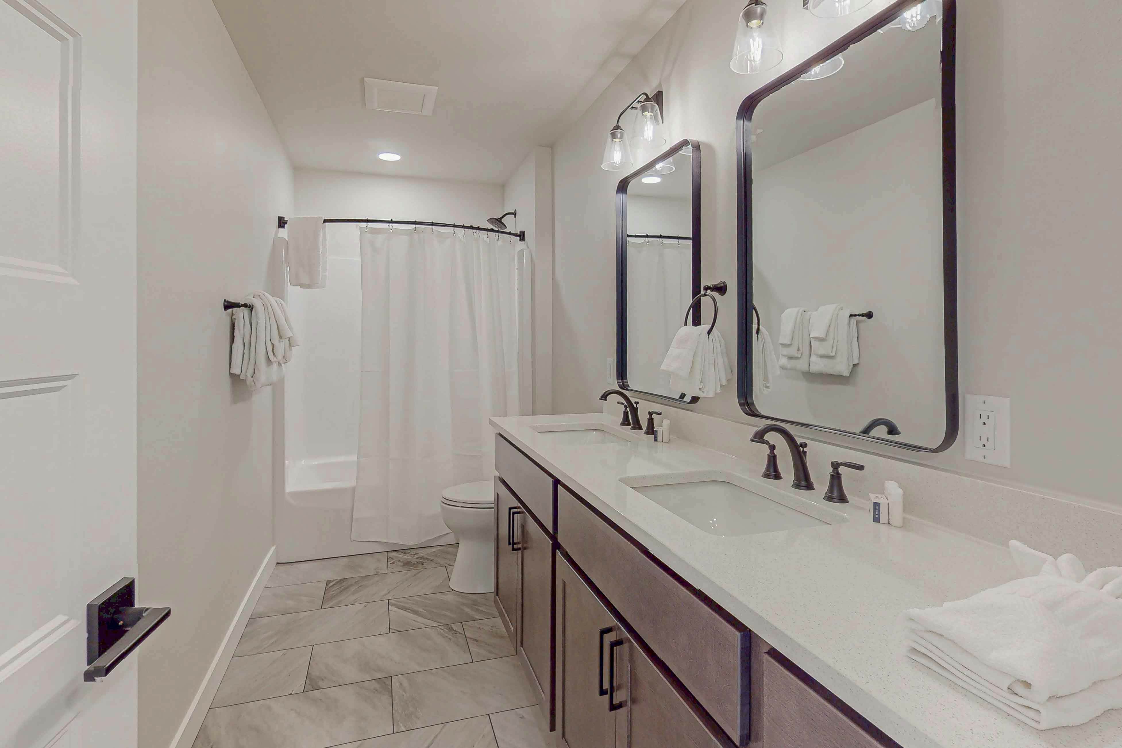 The Crossing at Lake Forest- 39 & 40