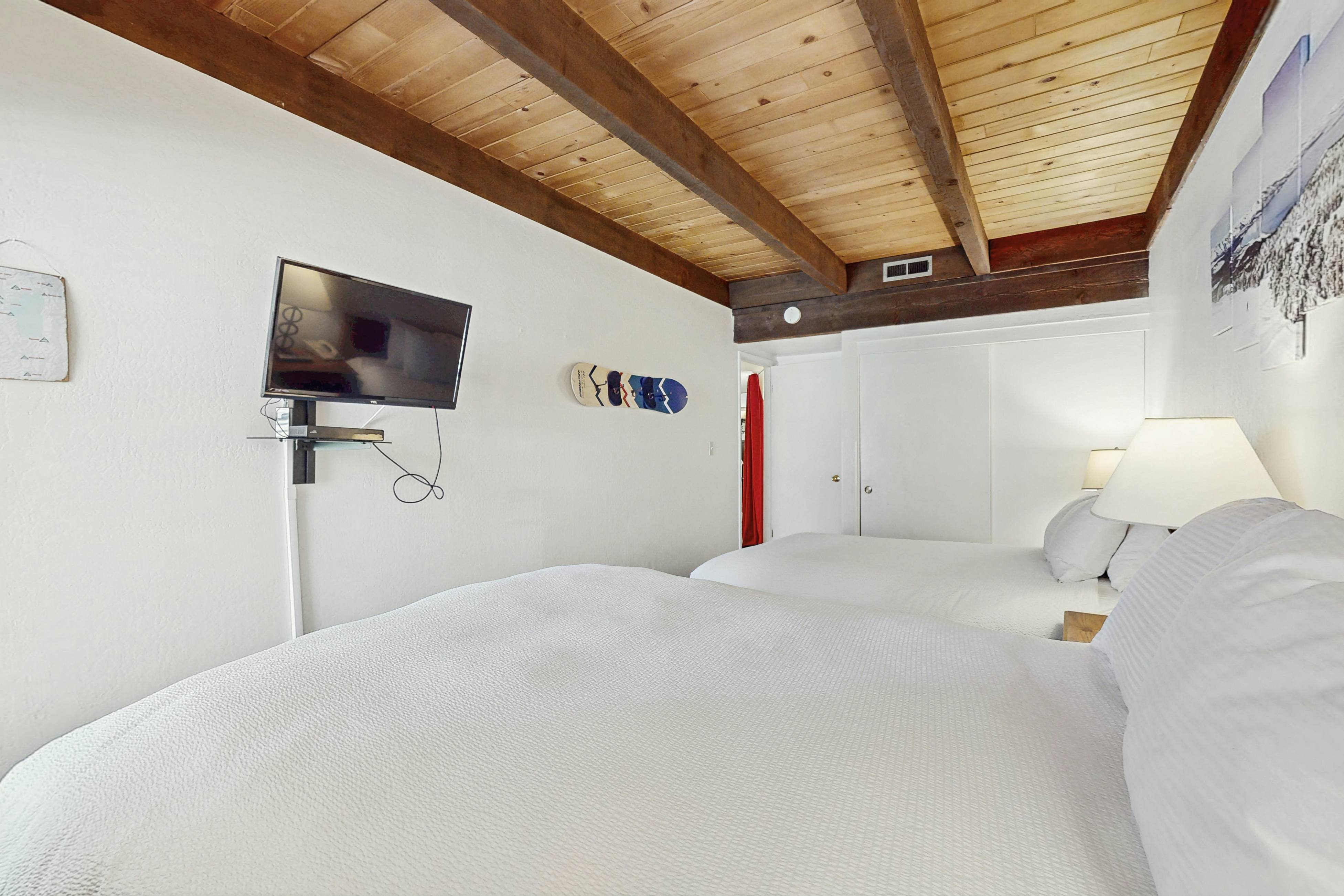 Lovely Lakeland Lodge at Lakeland Village