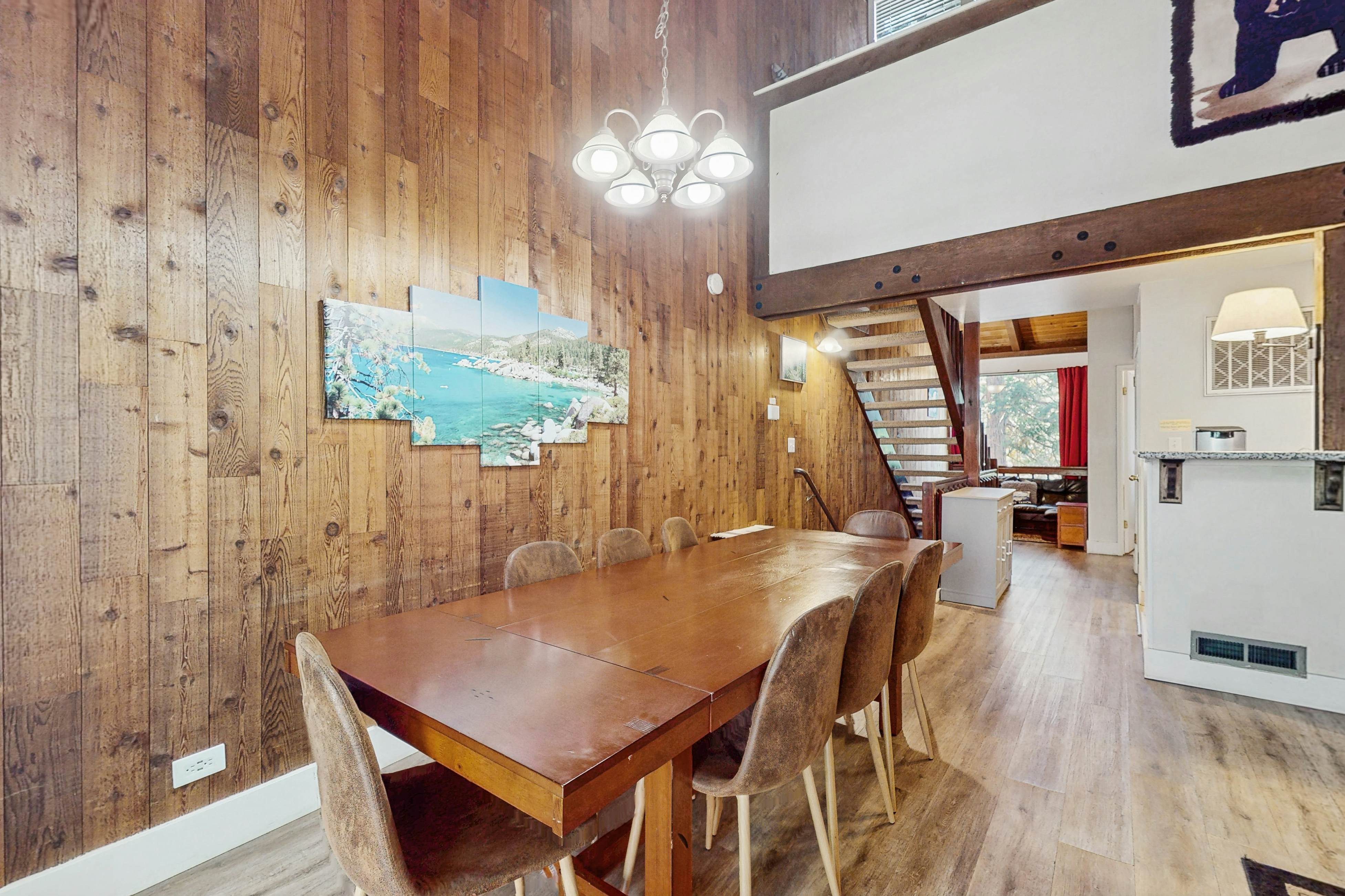 Lovely Lakeland Lodge at Lakeland Village