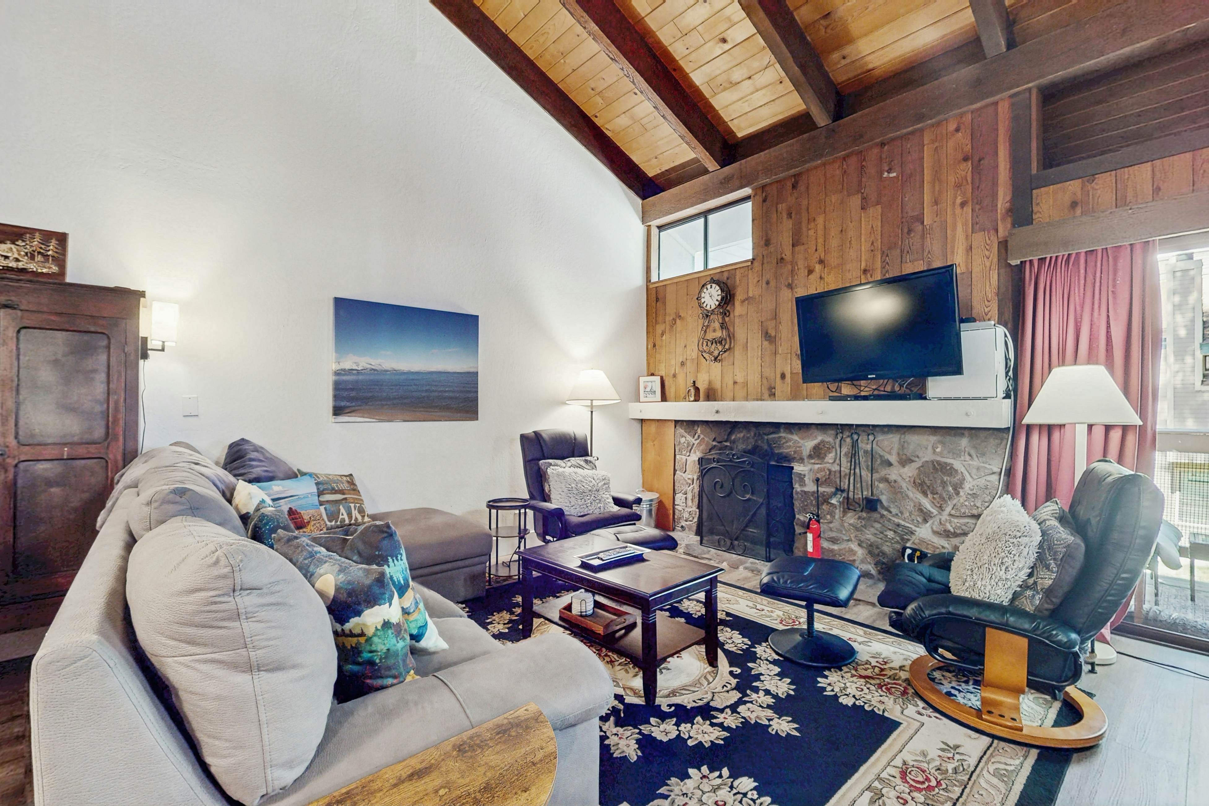 Lovely Lakeland Lodge at Lakeland Village