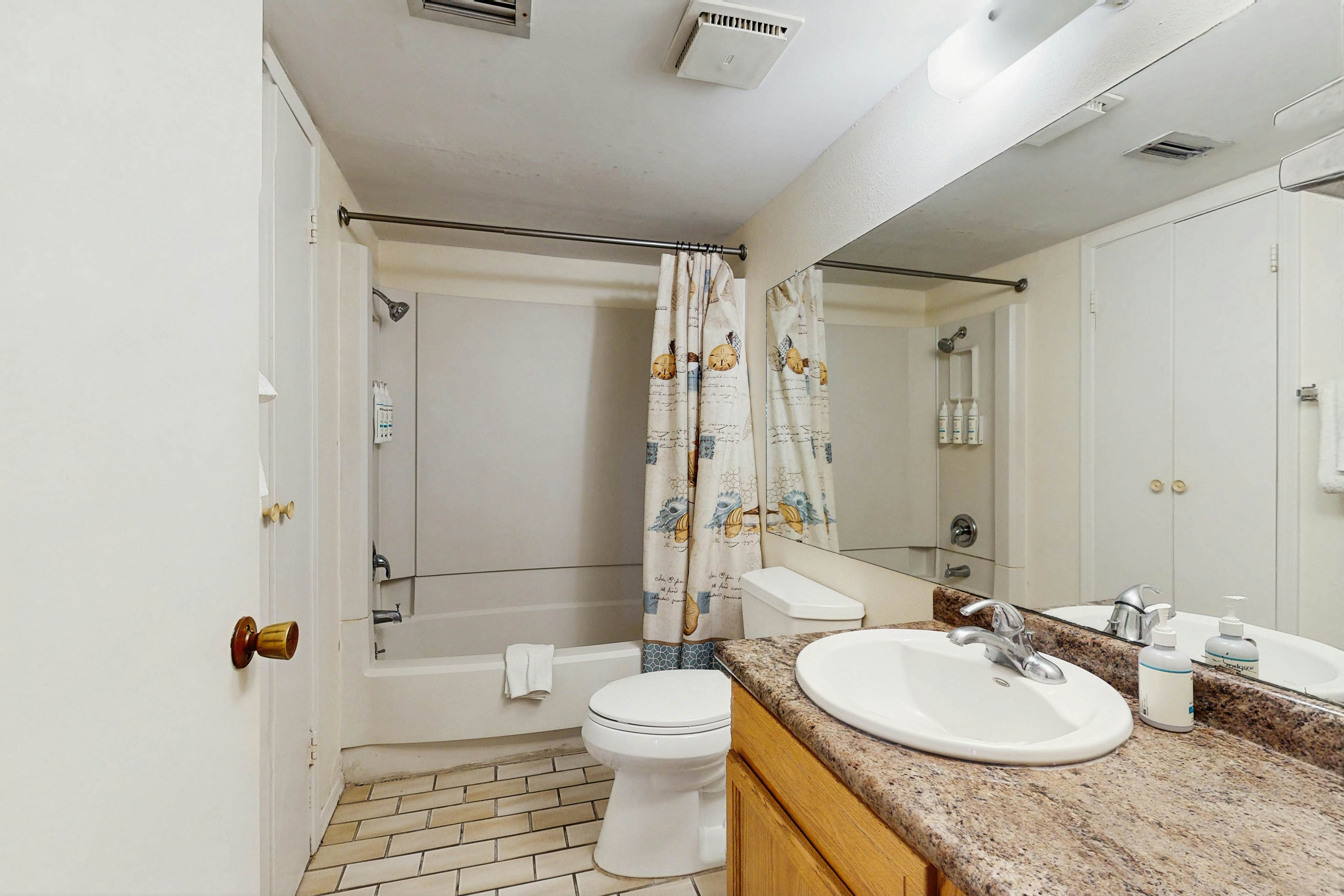 Suntide II Condominiums #108