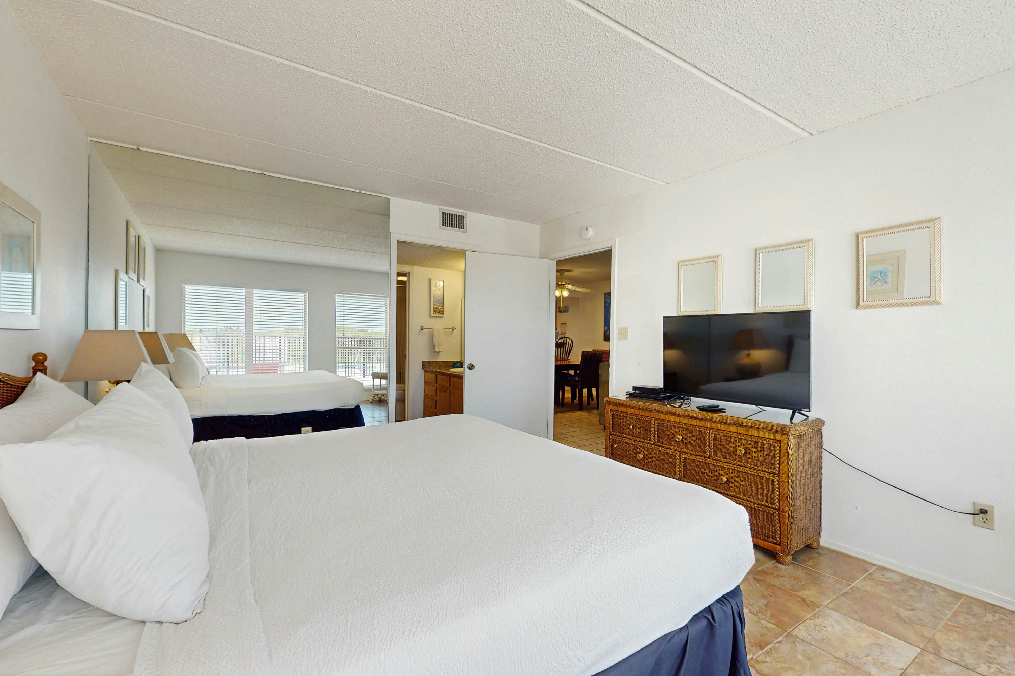 Suntide II Condominiums #108