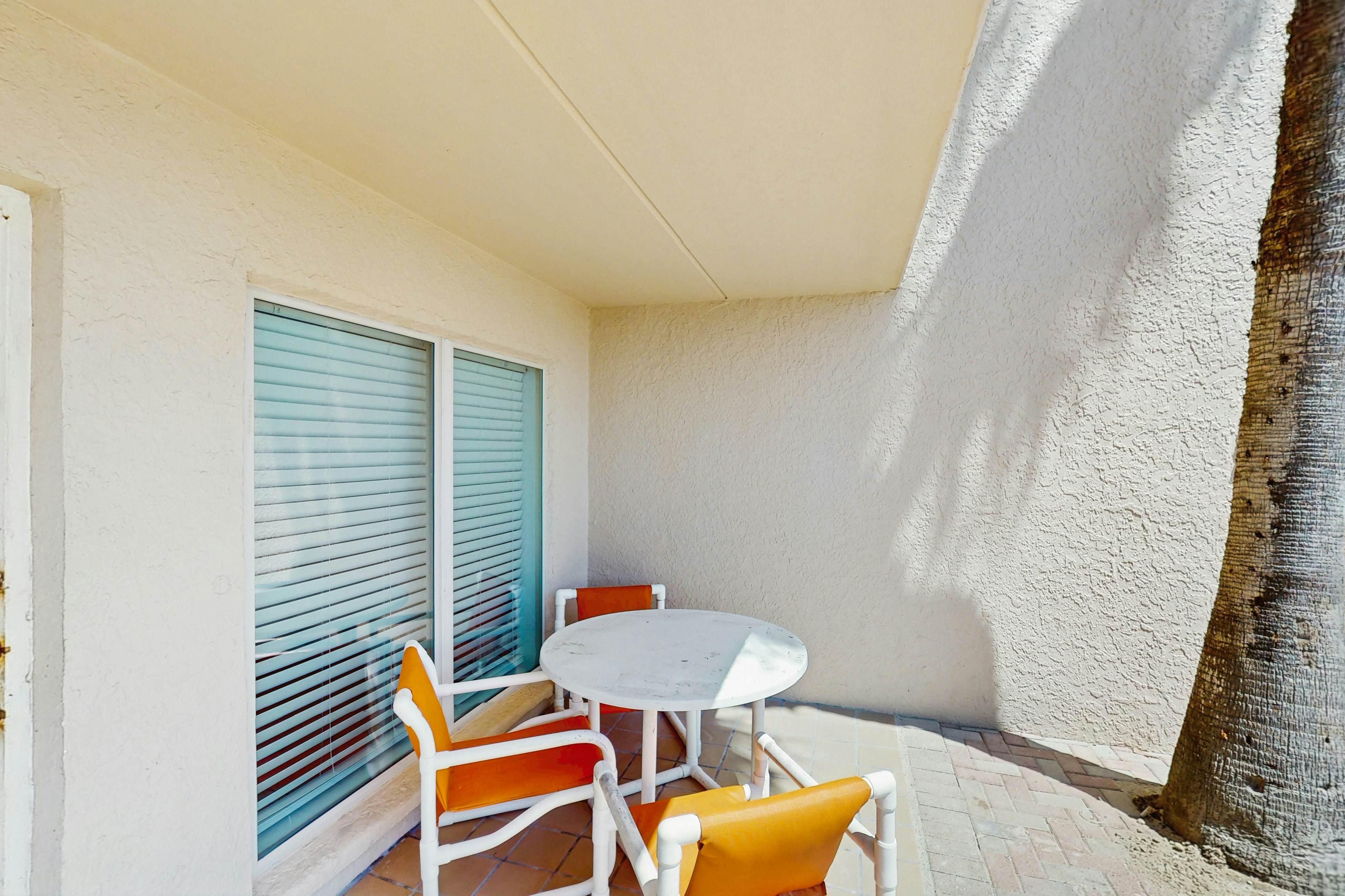 Suntide II Condominiums #108