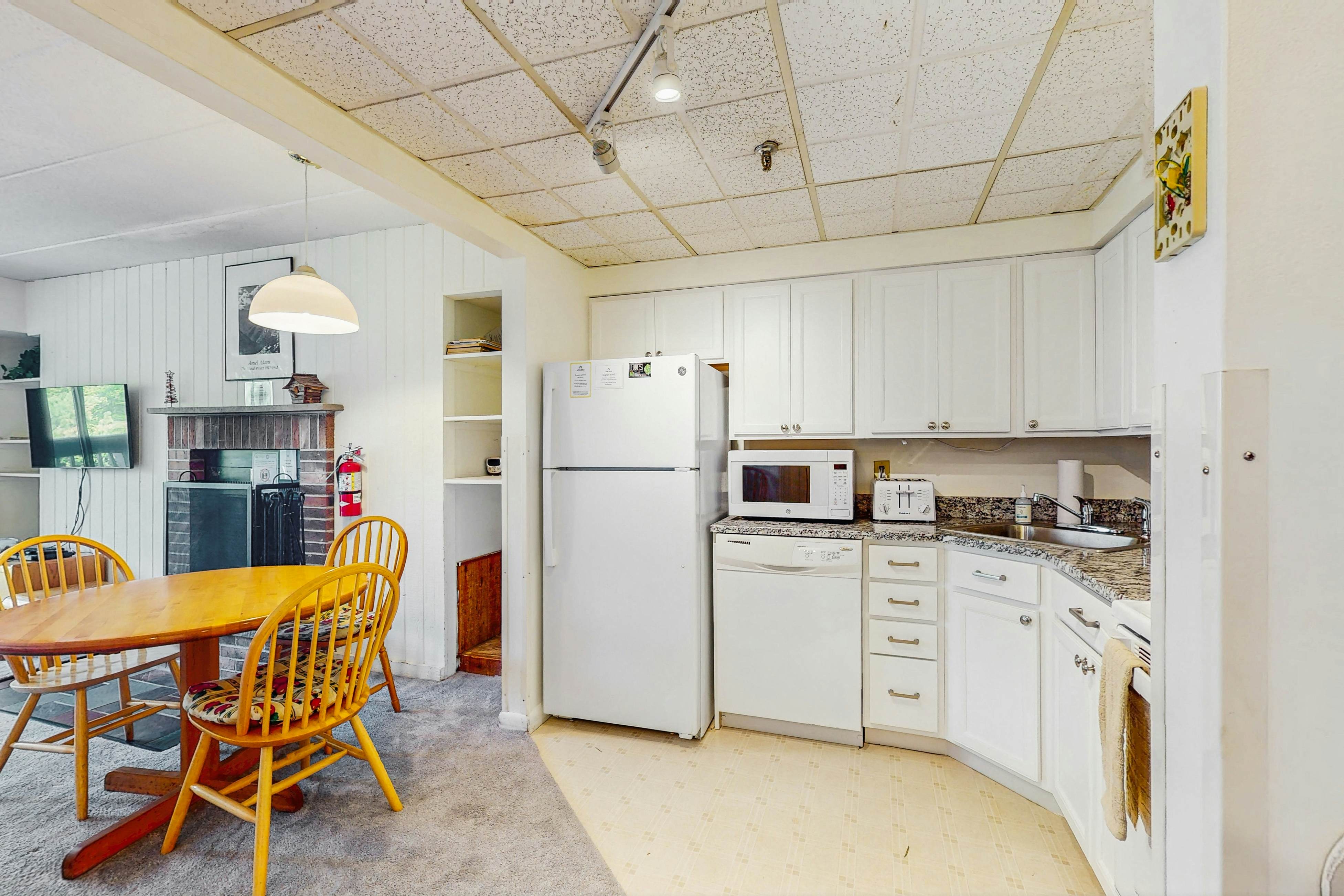 Mountain Green - 2E7