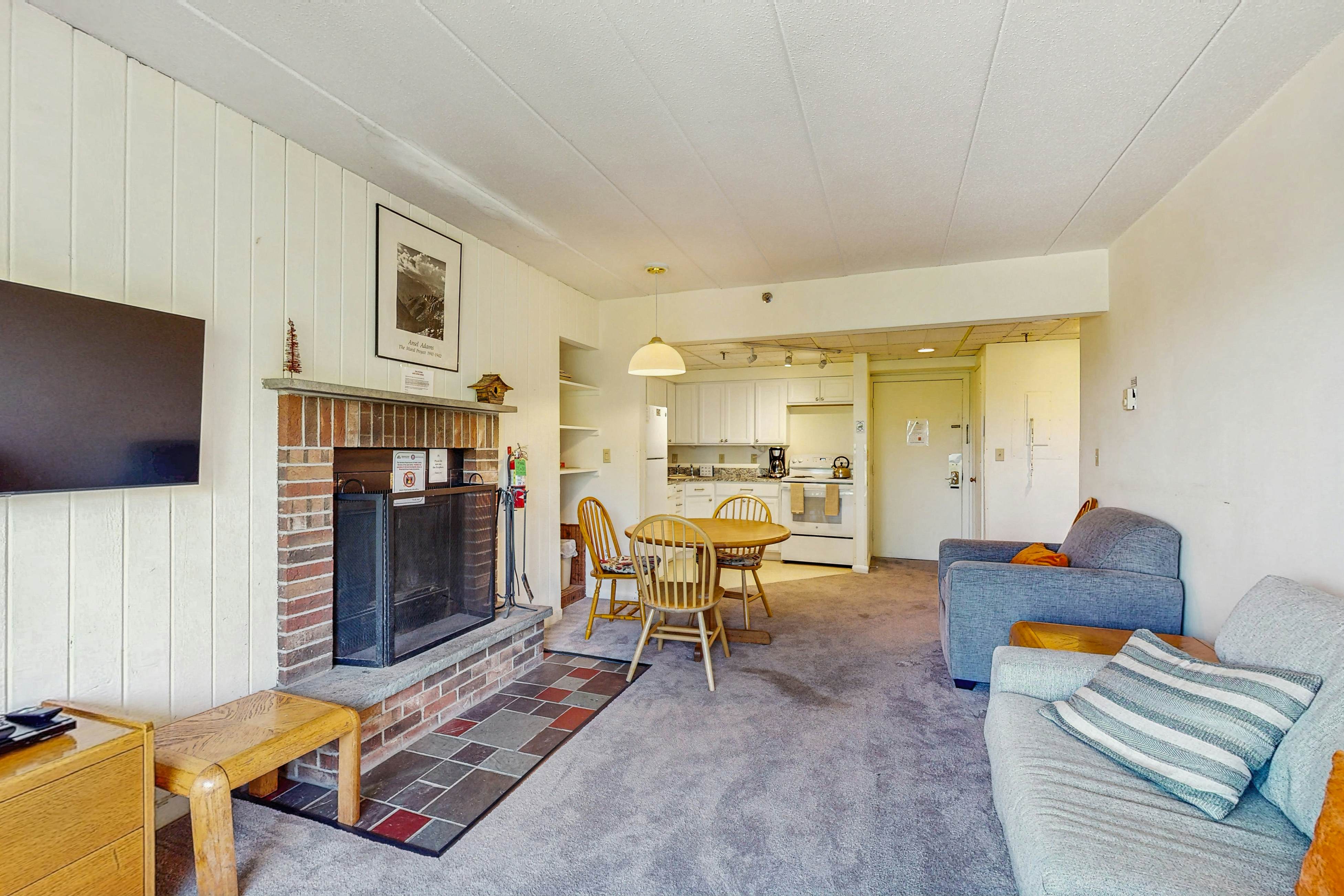 Mountain Green - 2E7