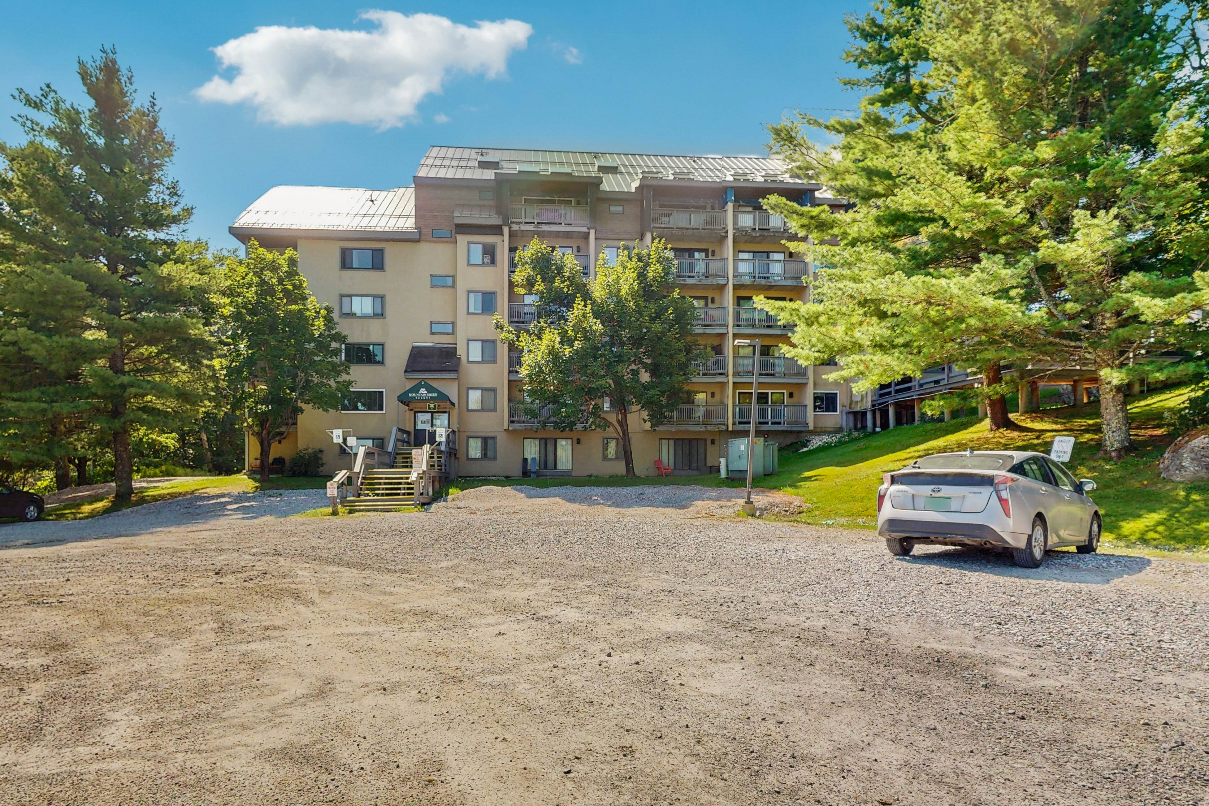 Mountain Green - 2E7