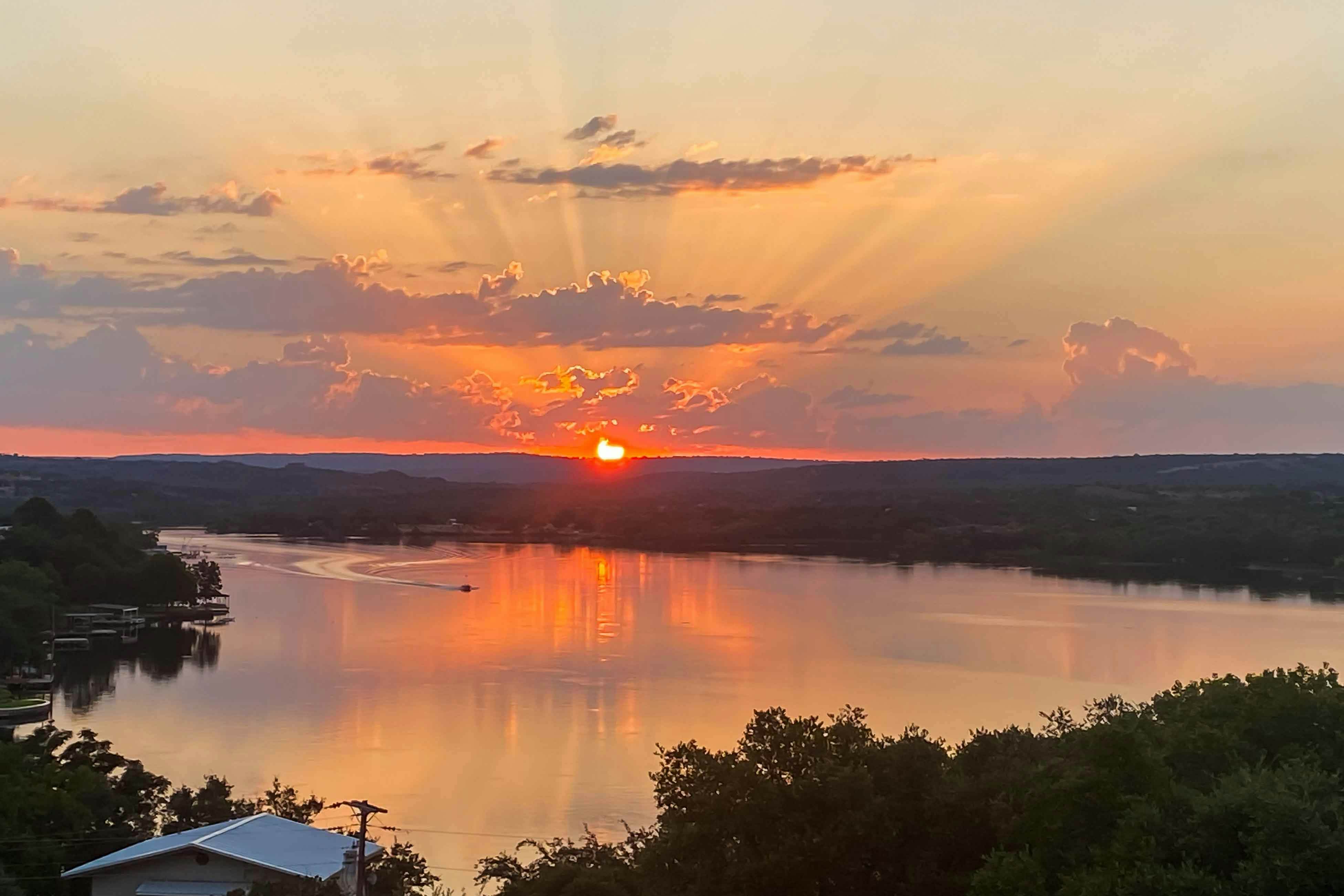 Granite Peak Vista - Inks Lake