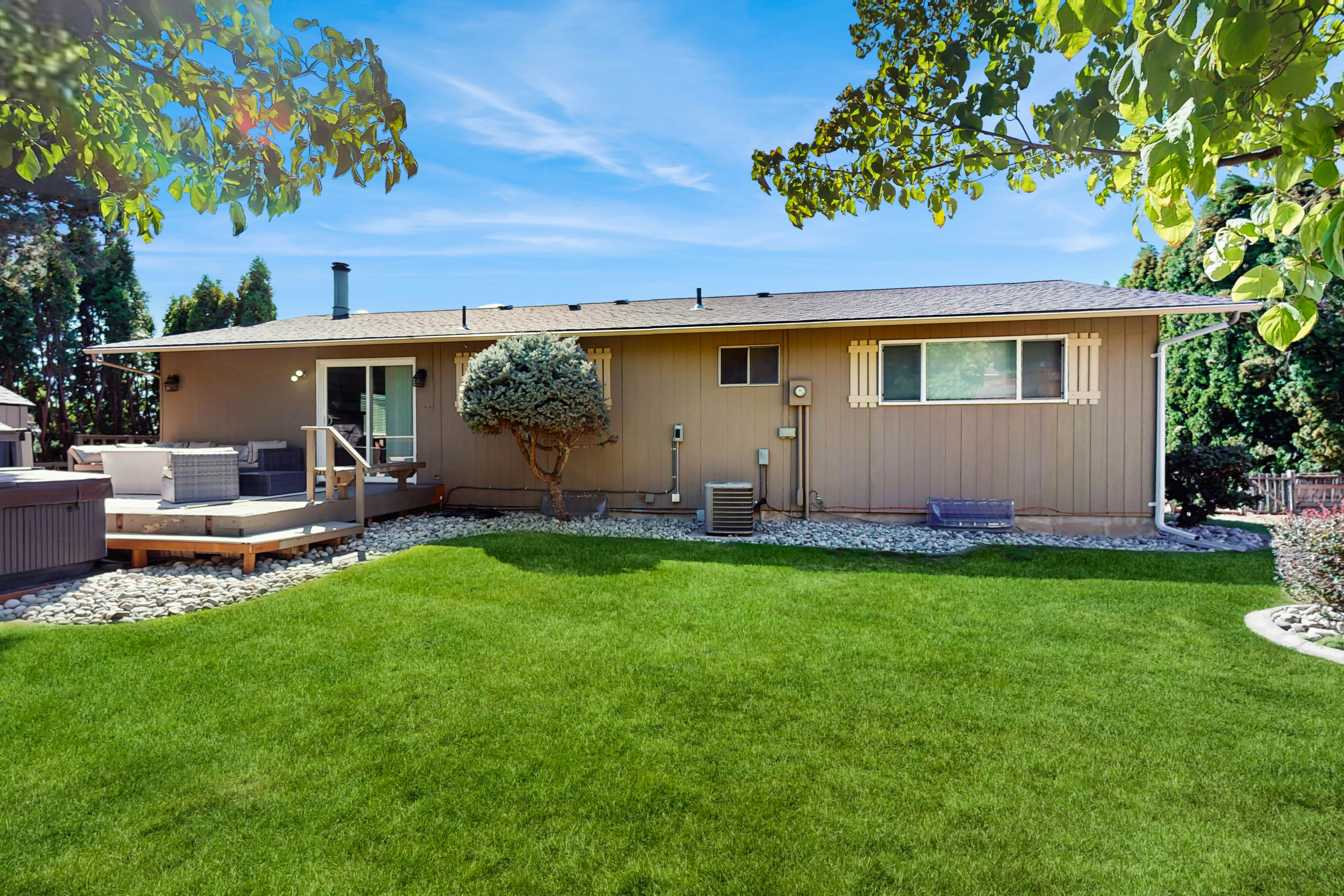 East Wenatchee Escape