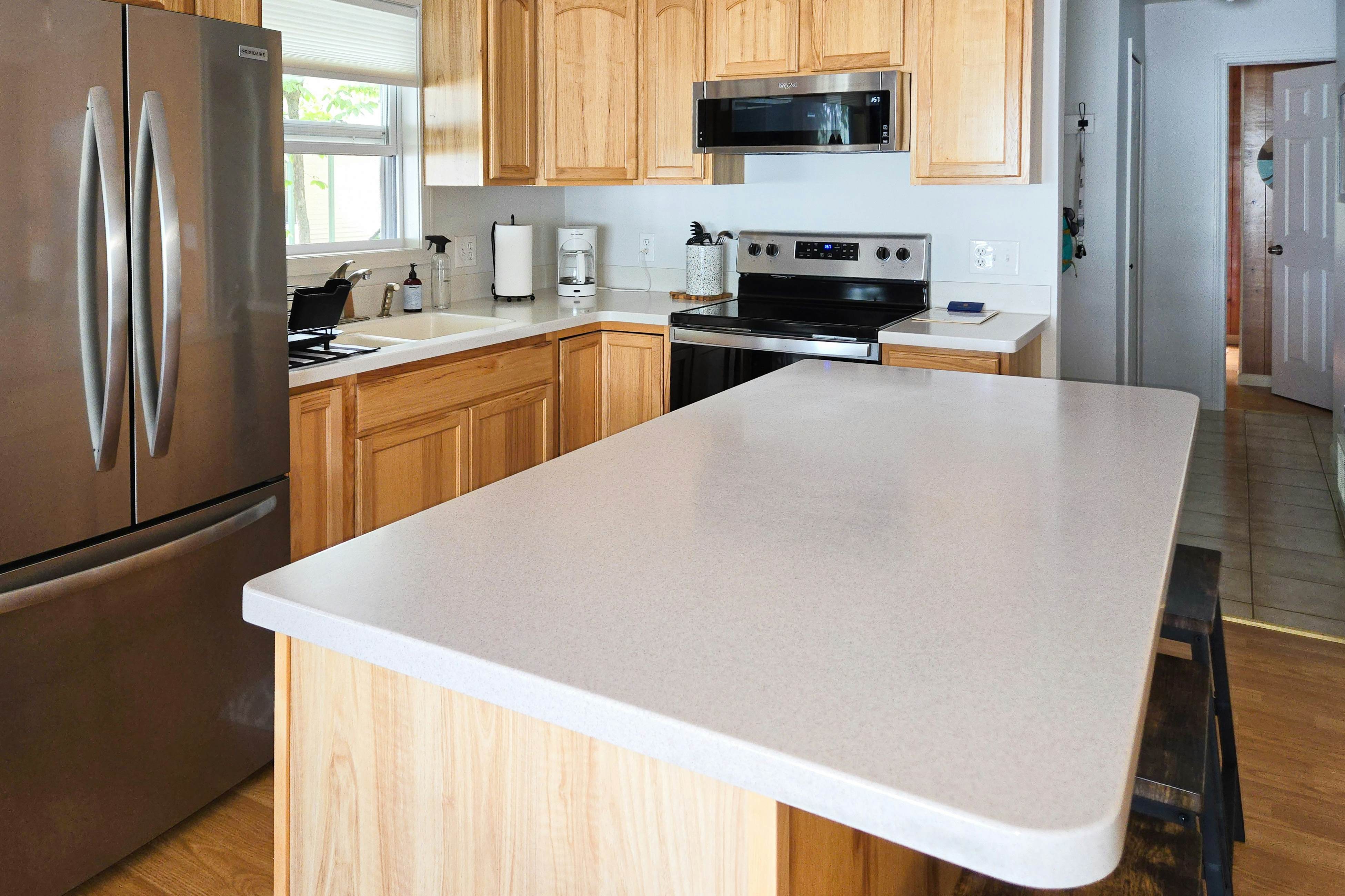 Dune Hideaway: On Little Glen Lake