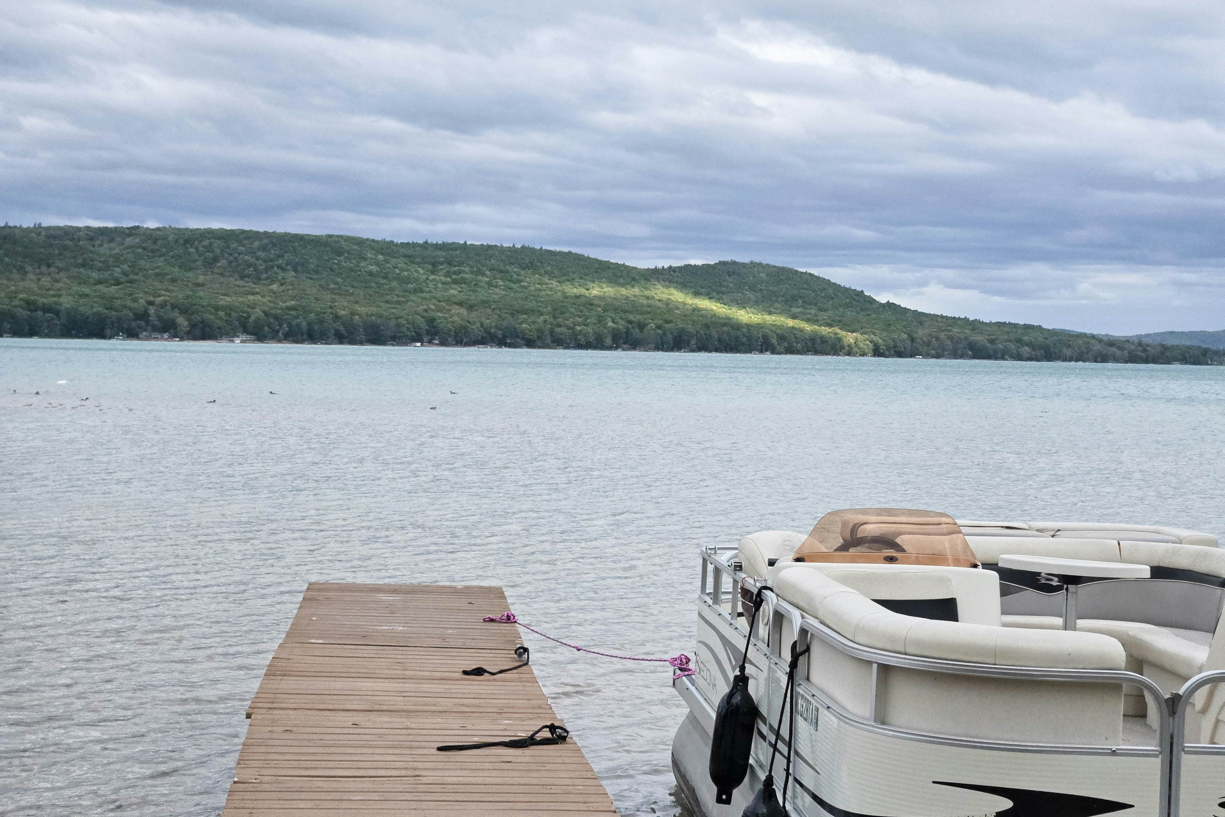 Dune Hideaway: On Little Glen Lake