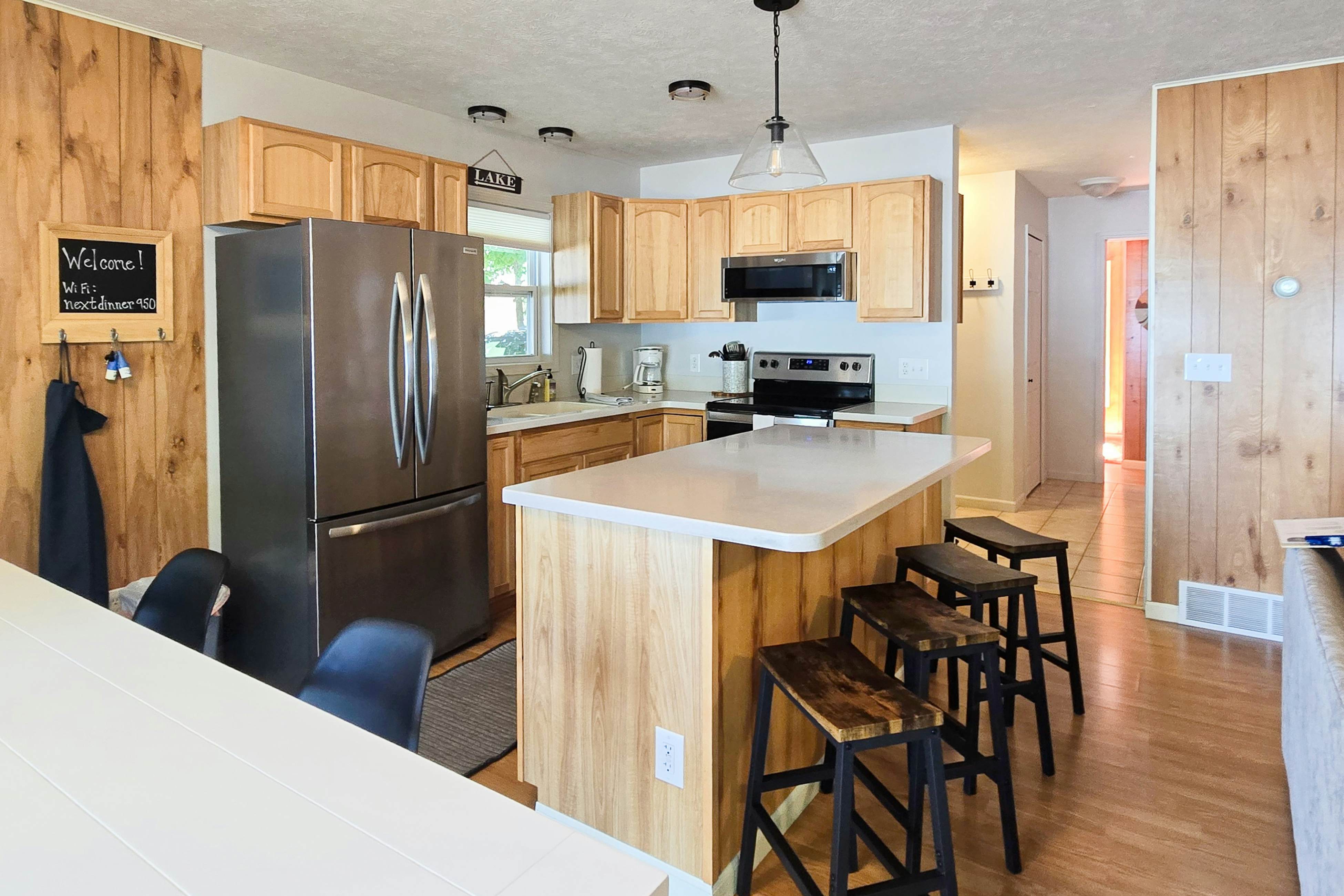 Dune Hideaway: On Little Glen Lake