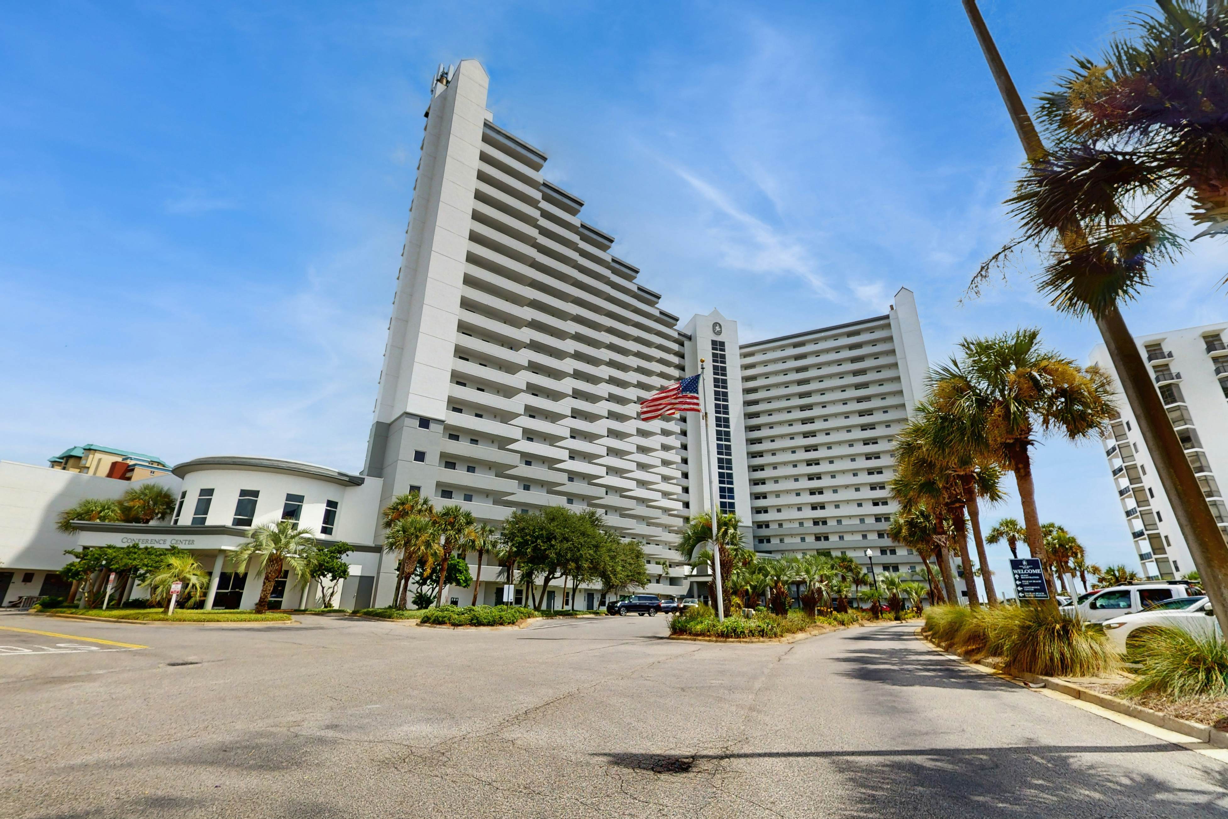 Pelican Beach Resort 415