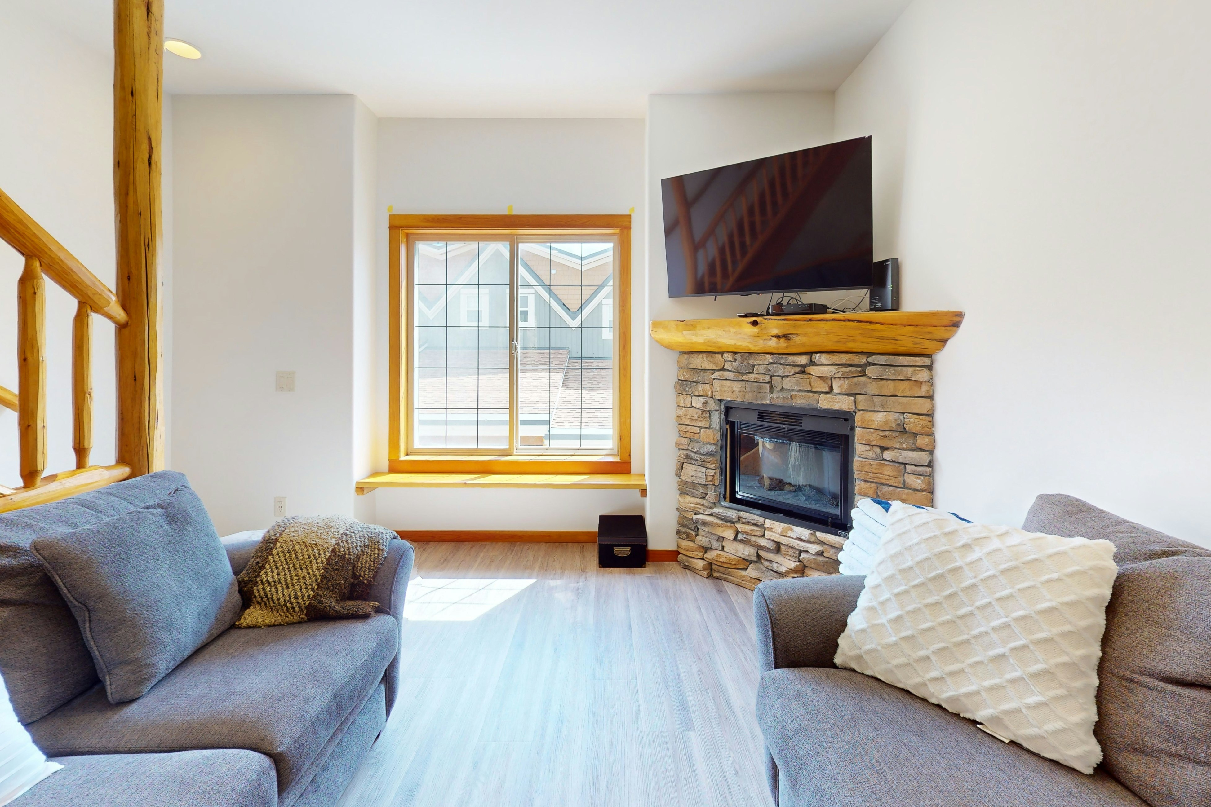 Cedar Lodge Escape at Whitetail Townhomes 21