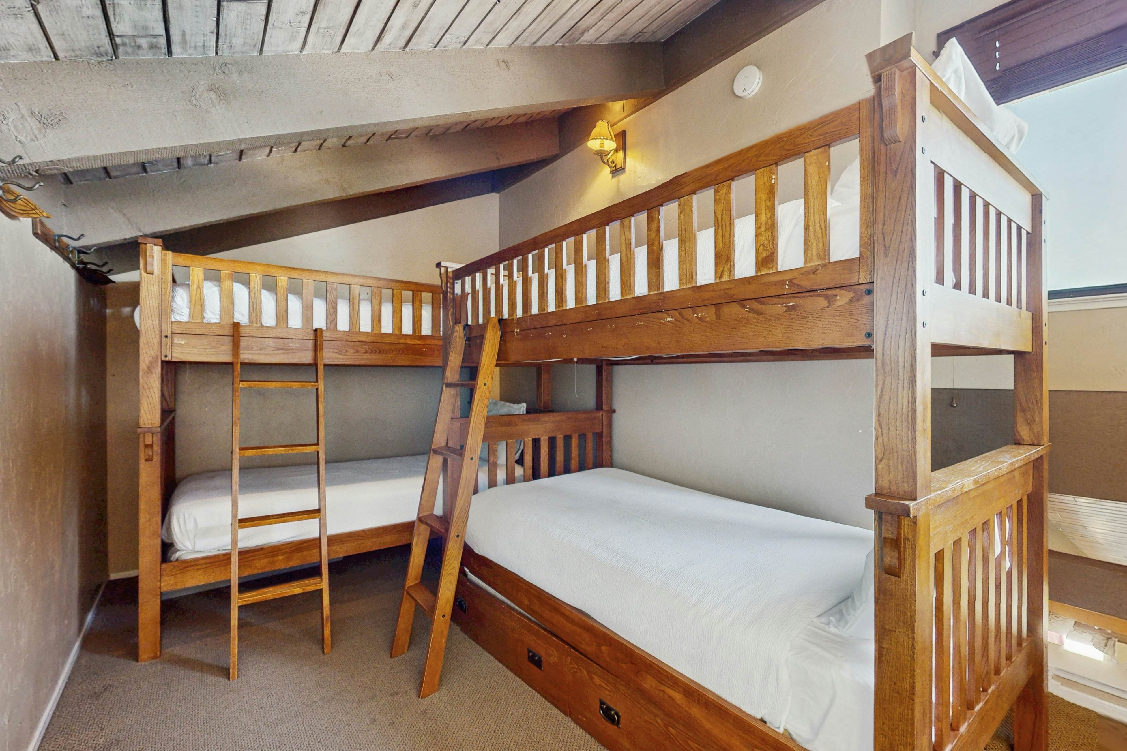 Tahoe Shore Haven Lakeland Village 640