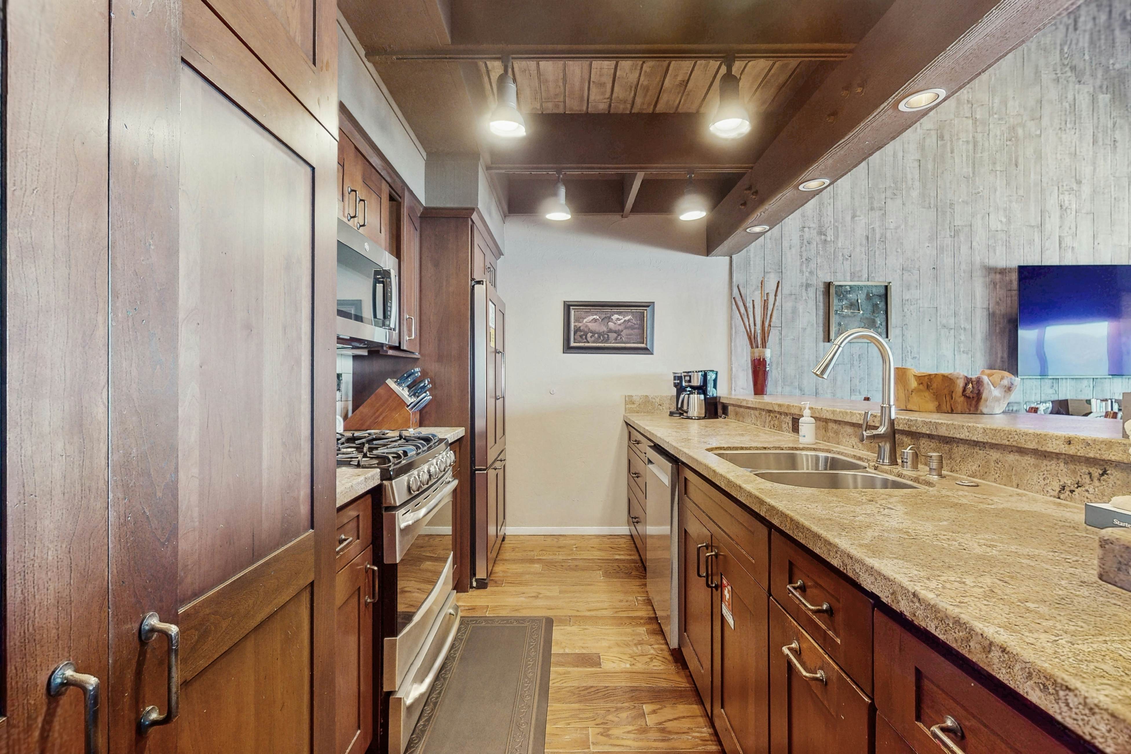 Tahoe Shore Haven Lakeland Village 640