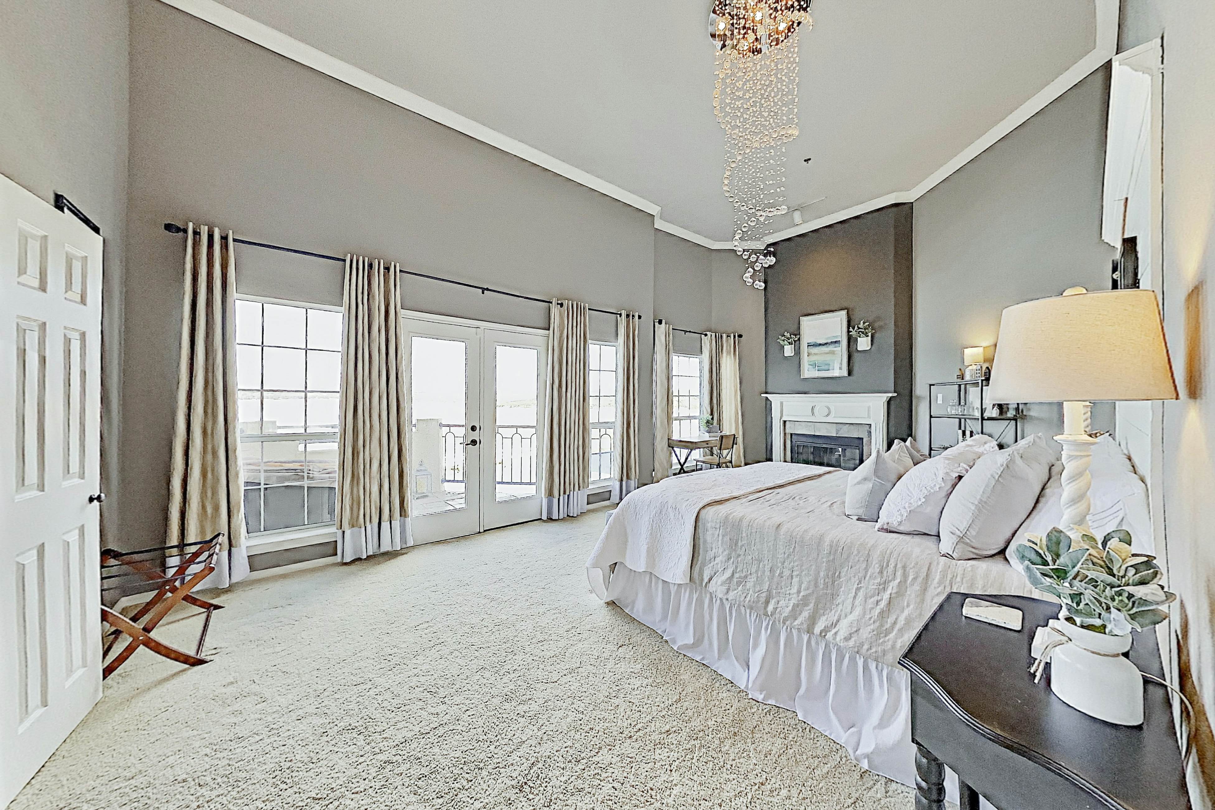 The Island on Lake Travis #1307