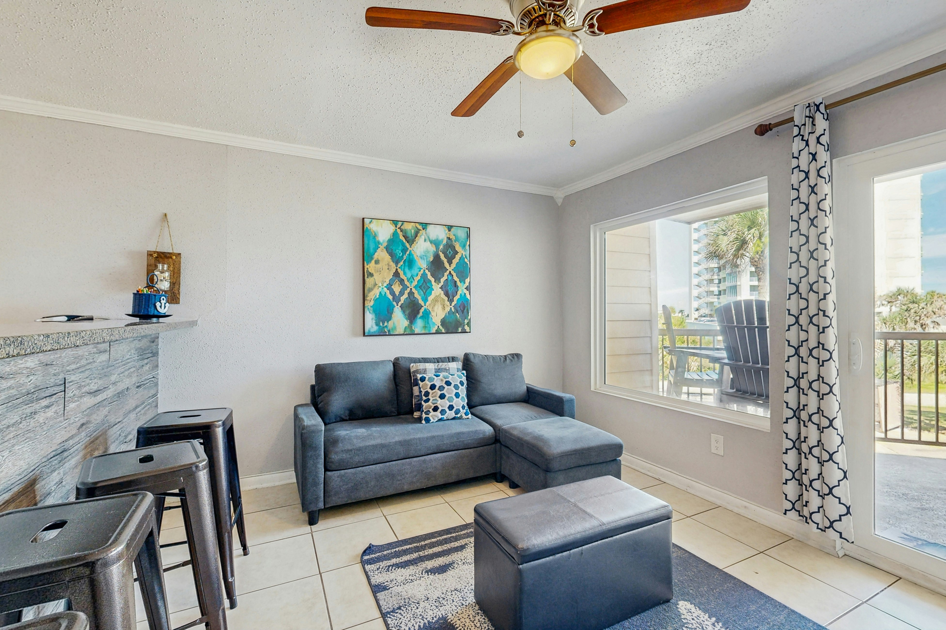 Maravilla Condos - Anchors Away