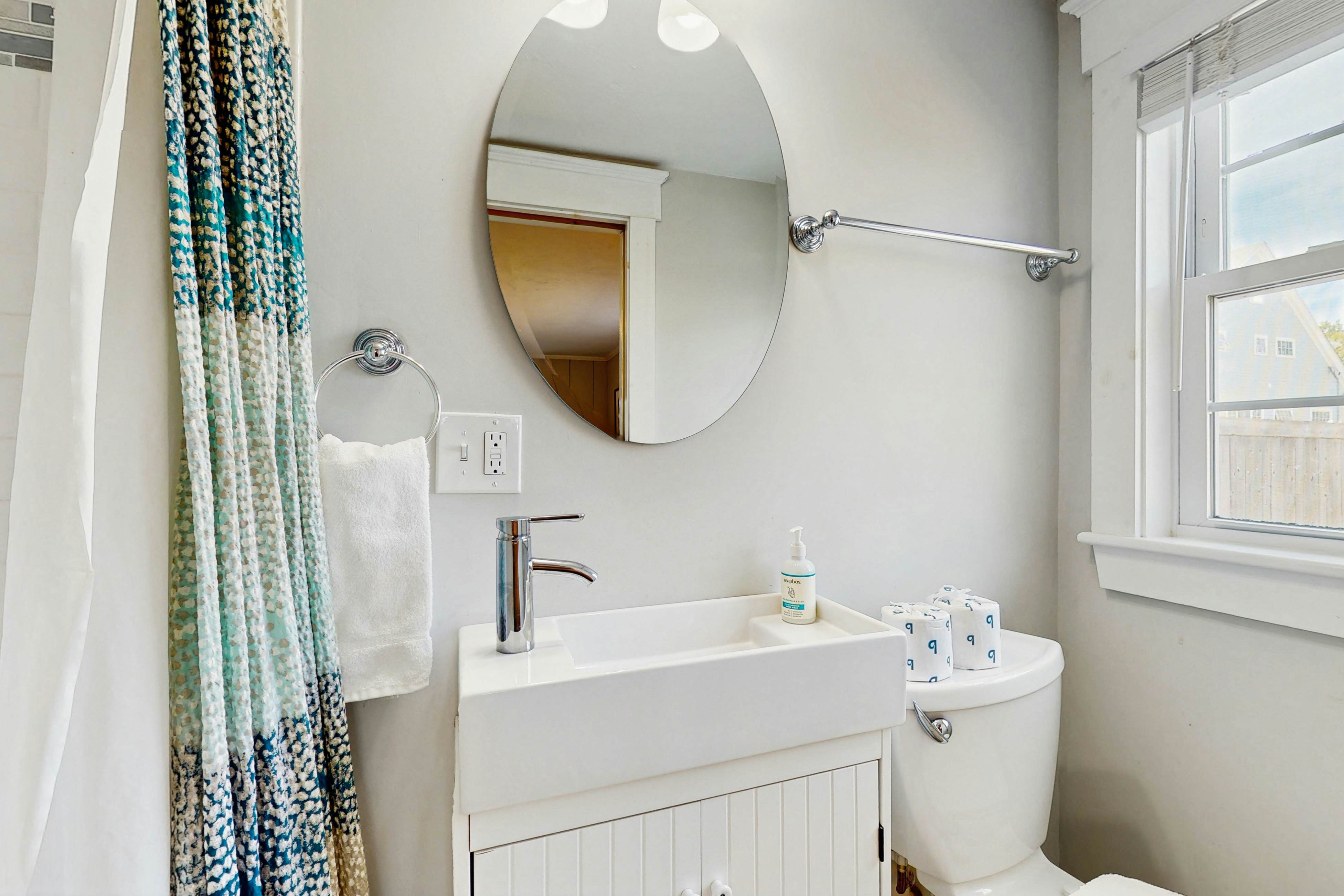 Salty Kisses Unit 22