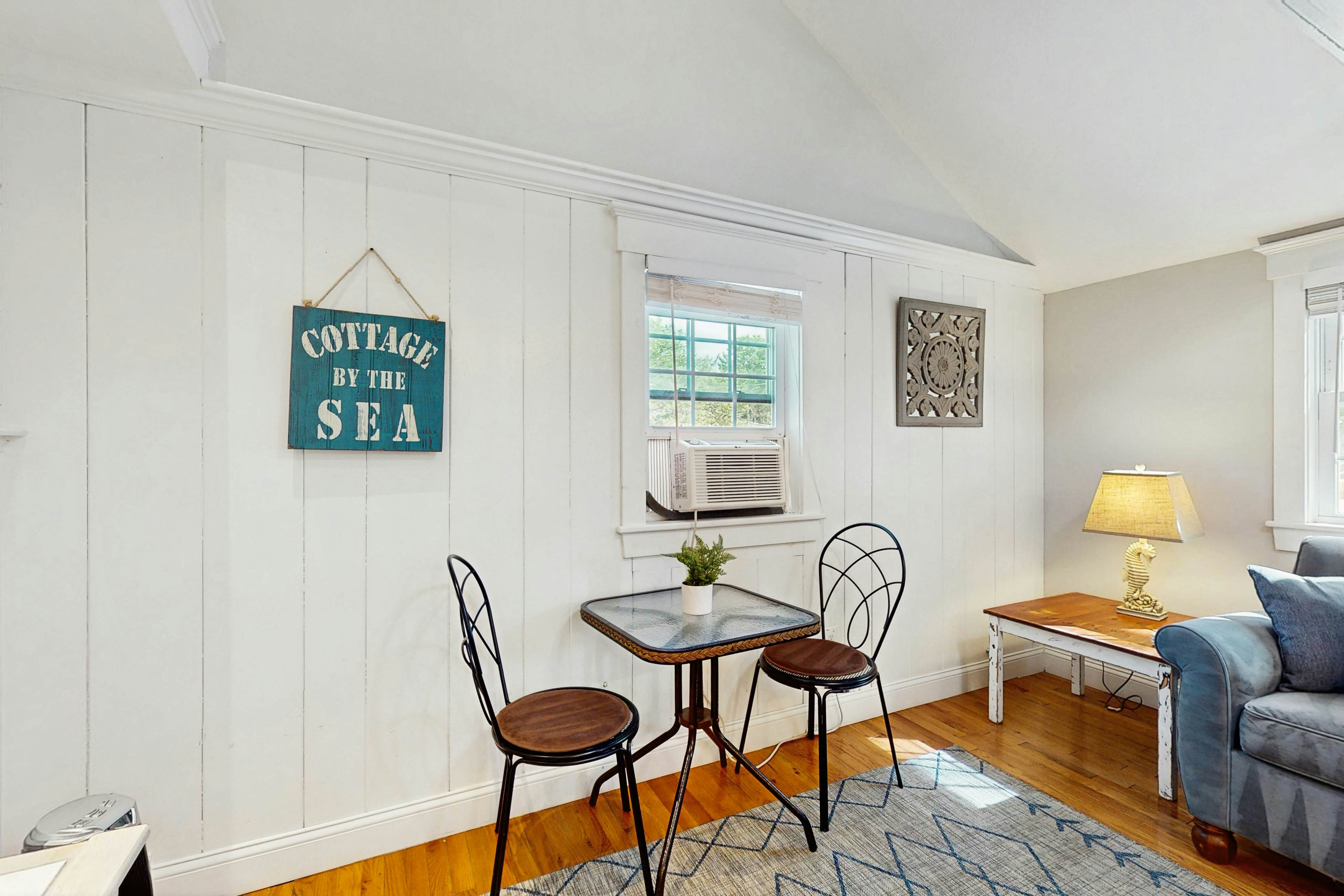 Salty Kisses Unit 22