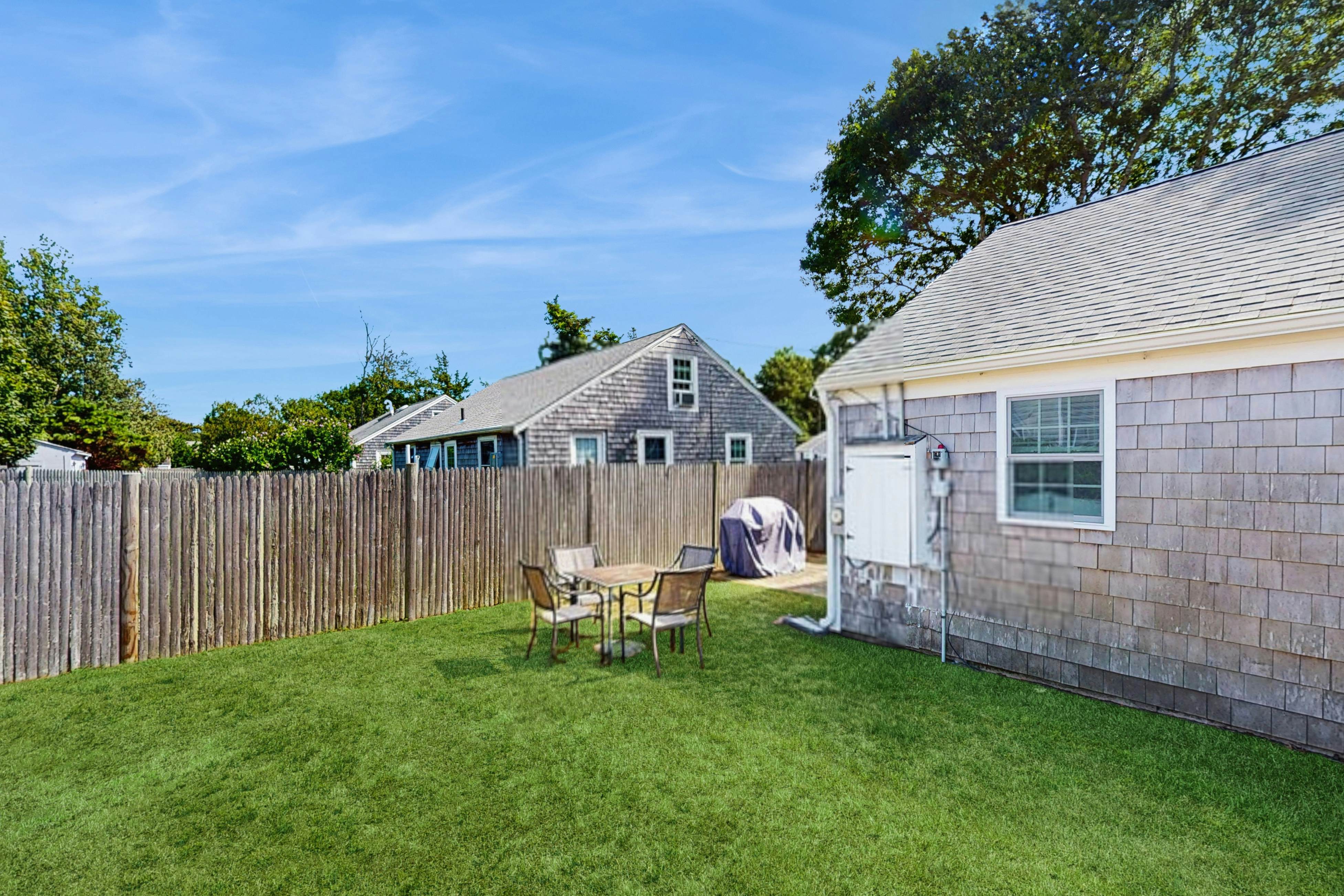 Salty Kisses Unit 22