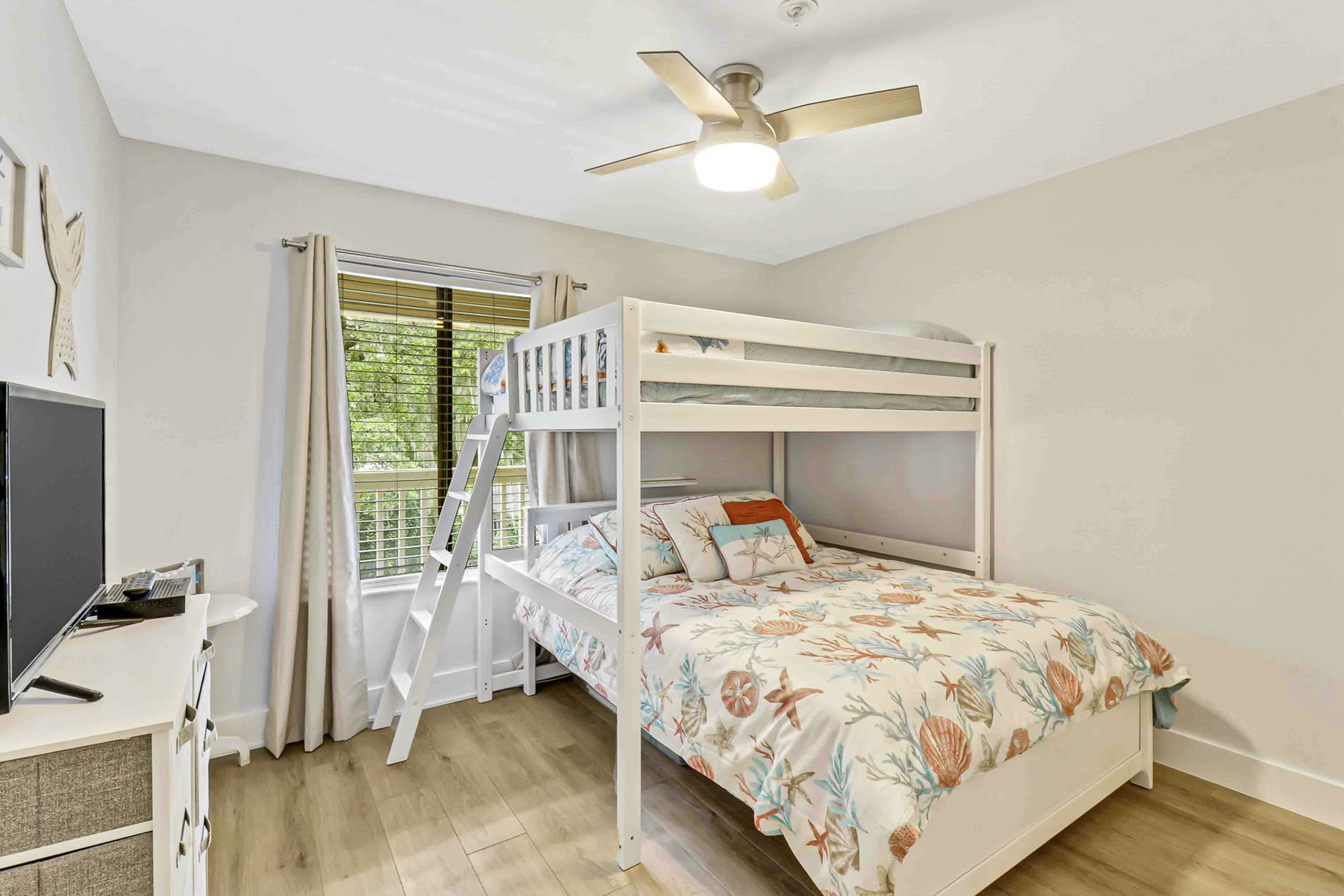 Spa On Port Royal Sound 3337