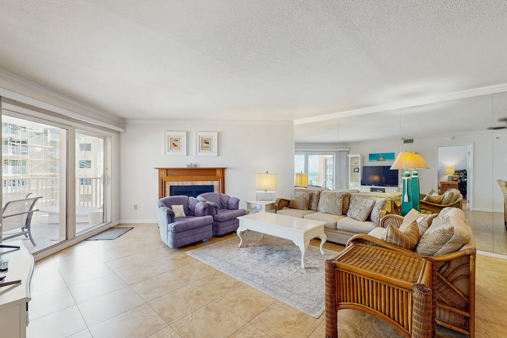 Beachfront condo with balcony pool hot tub grill and AC — Indian Shores, FL — vacation rental