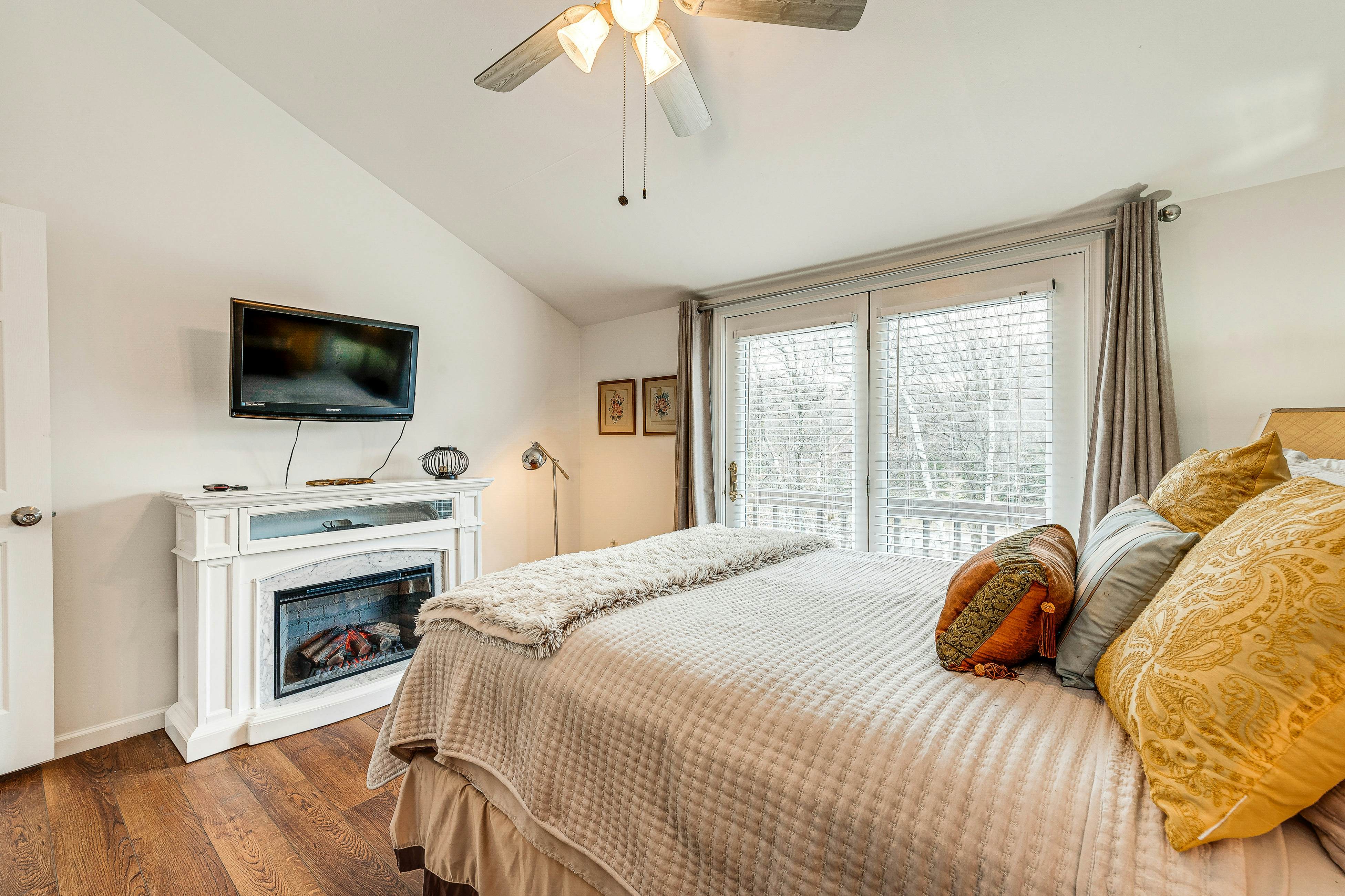 Emerald Lakes Getaway