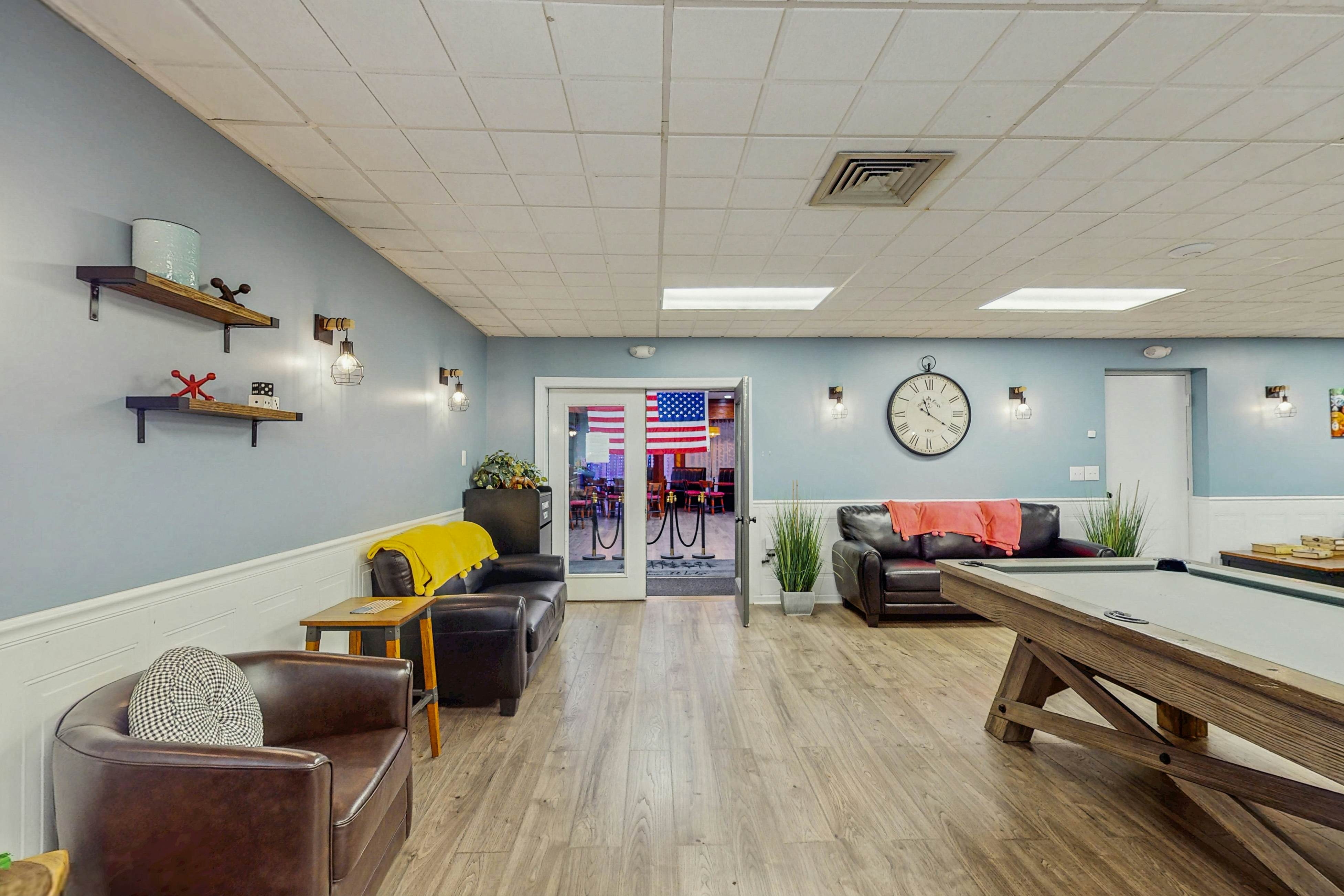 Emerald Lakes Getaway