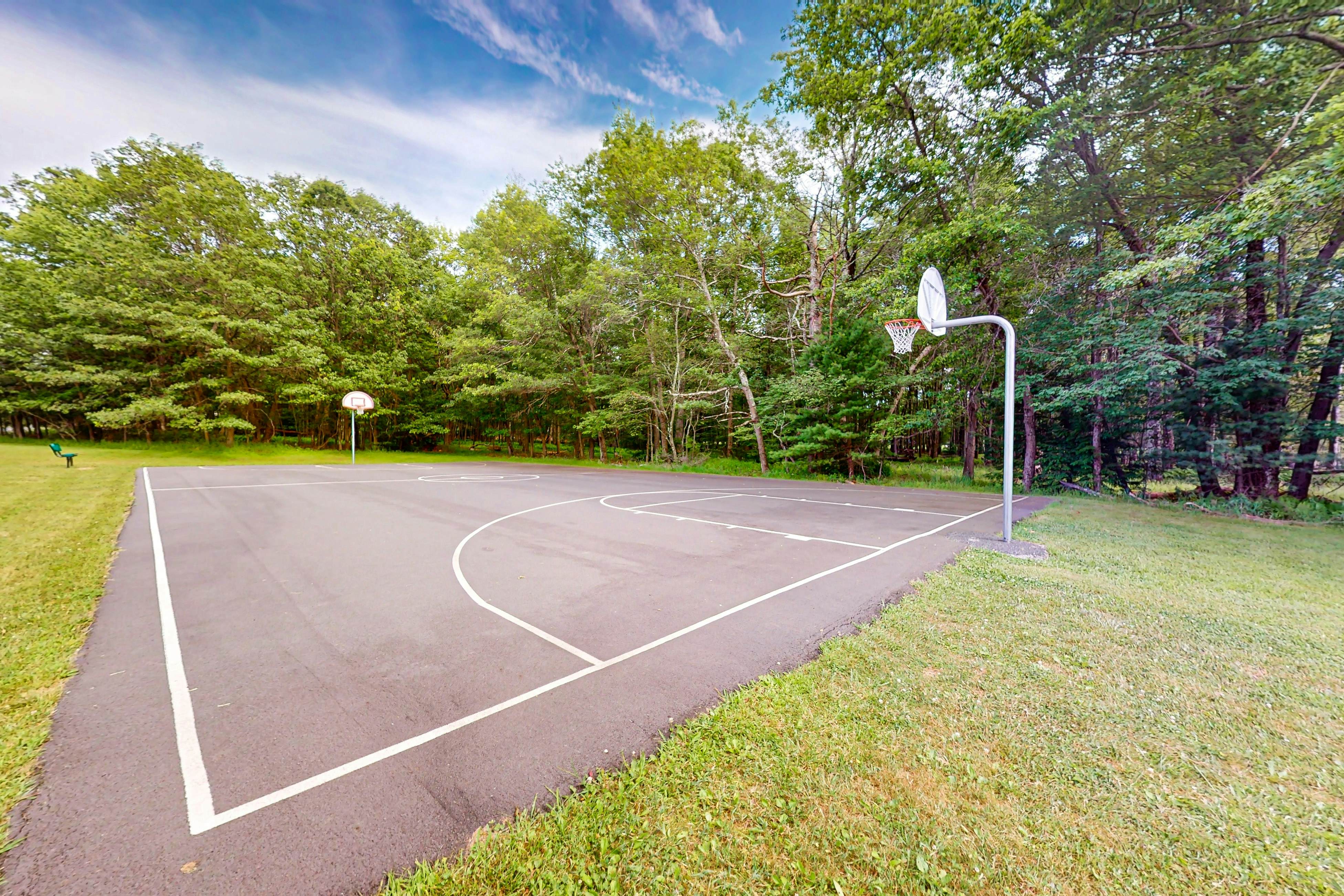 Emerald Lakes Getaway