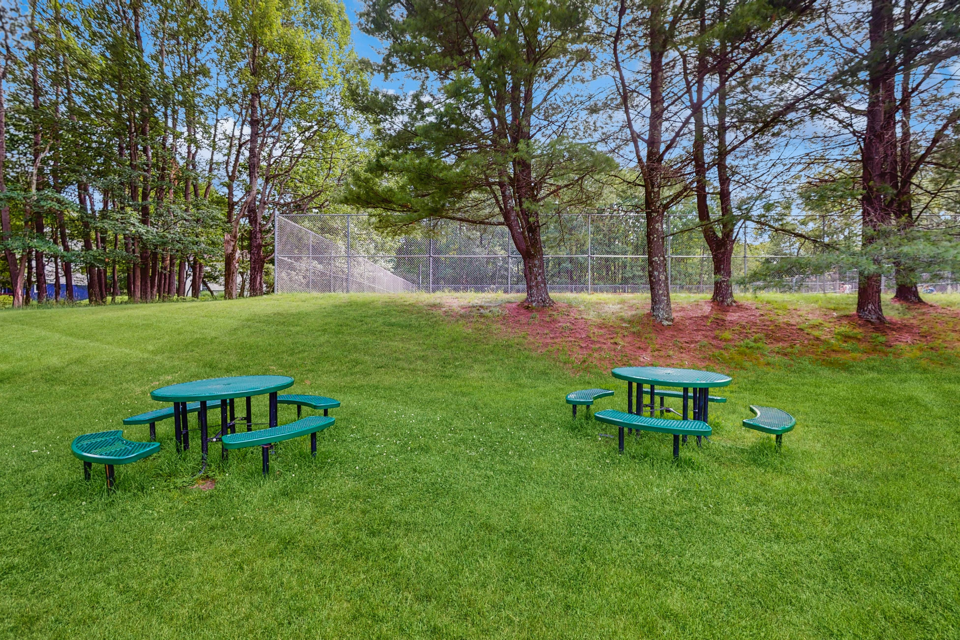 Emerald Lakes Getaway