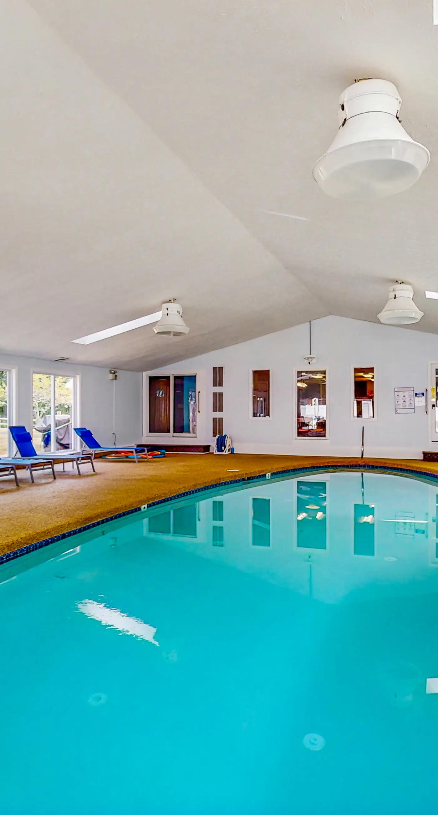Wellington Manor 240