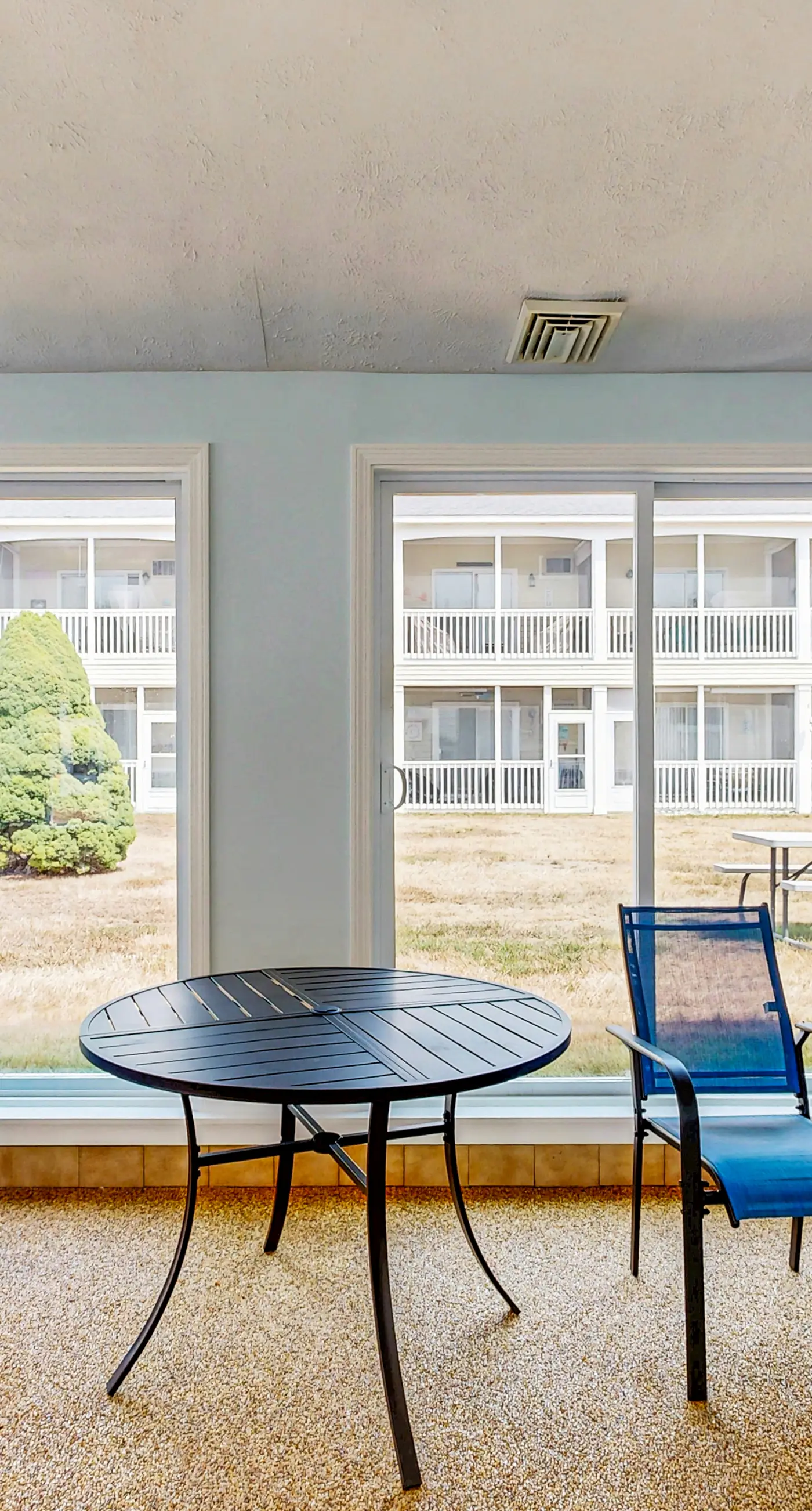 Wellington Manor 240