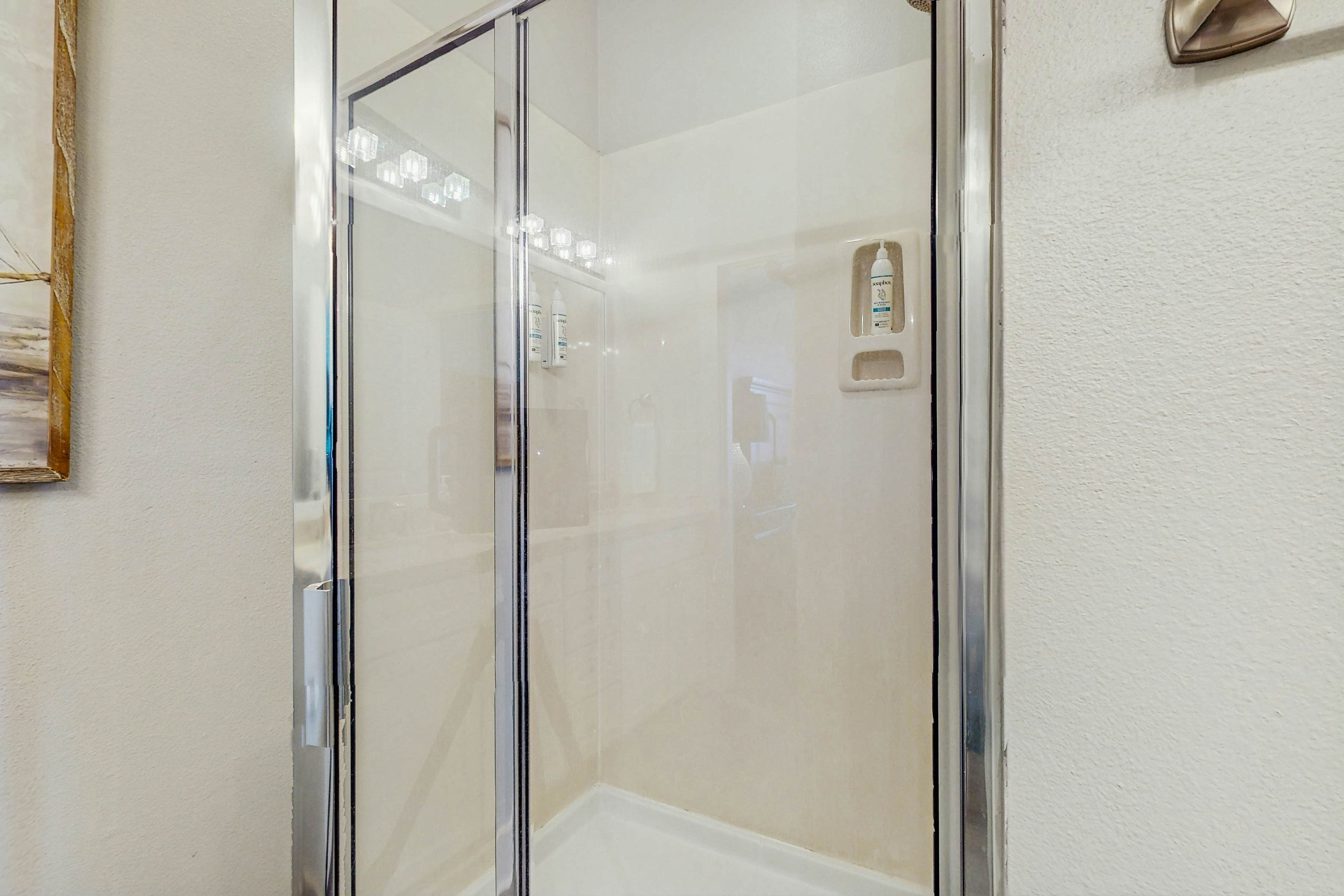 Pointe West Resort - Treasure on the Beach