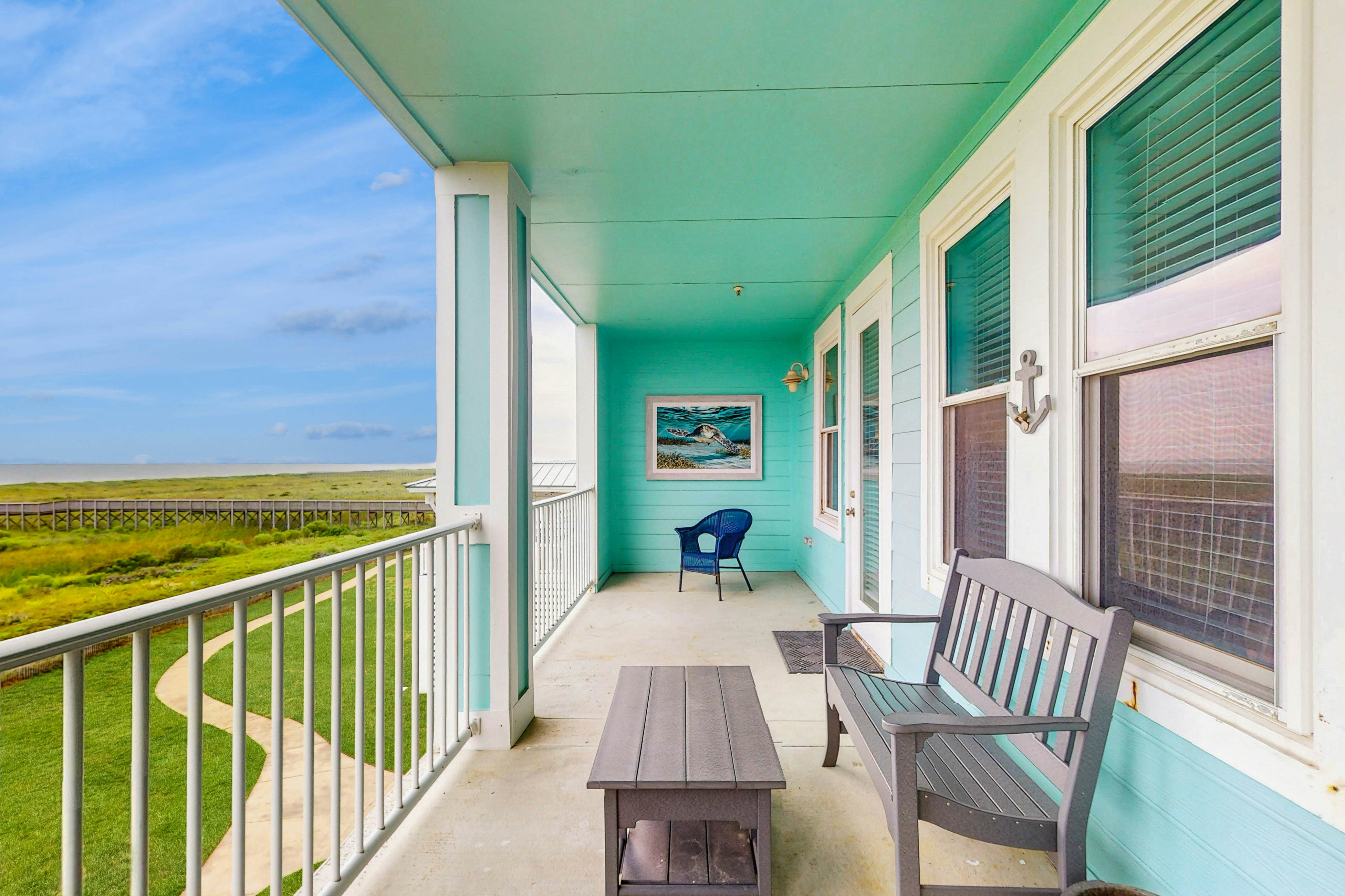 Pointe West Resort - Treasure on the Beach