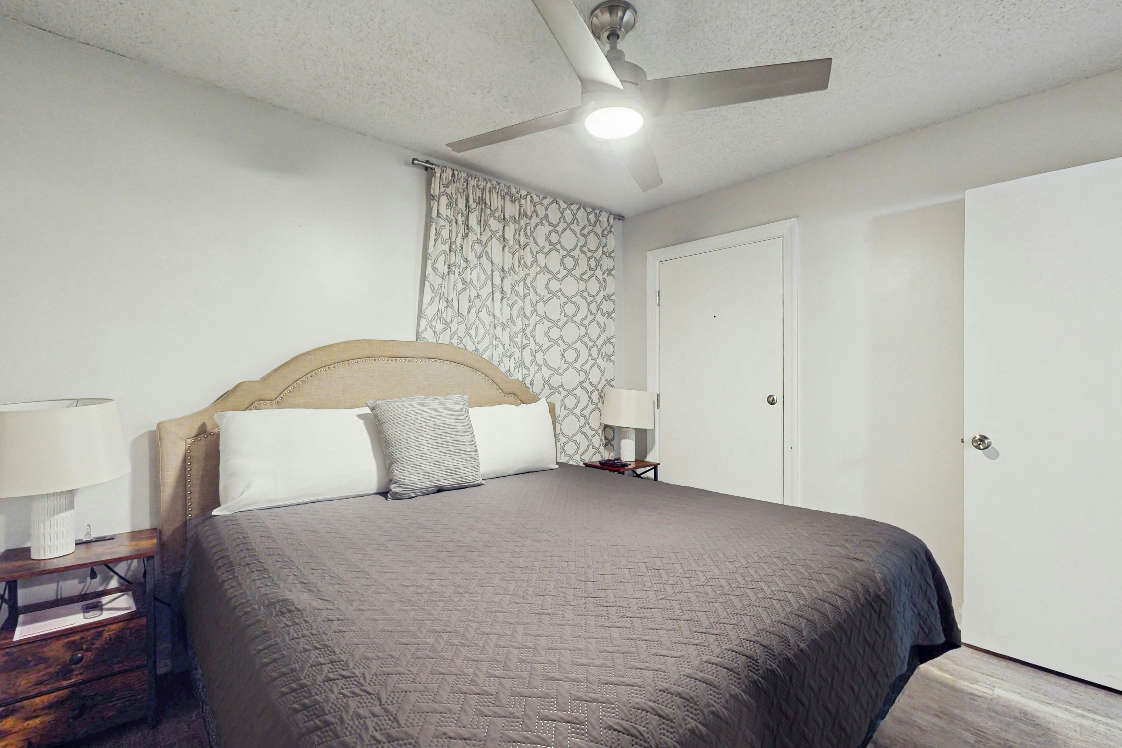 Plantation East #2112